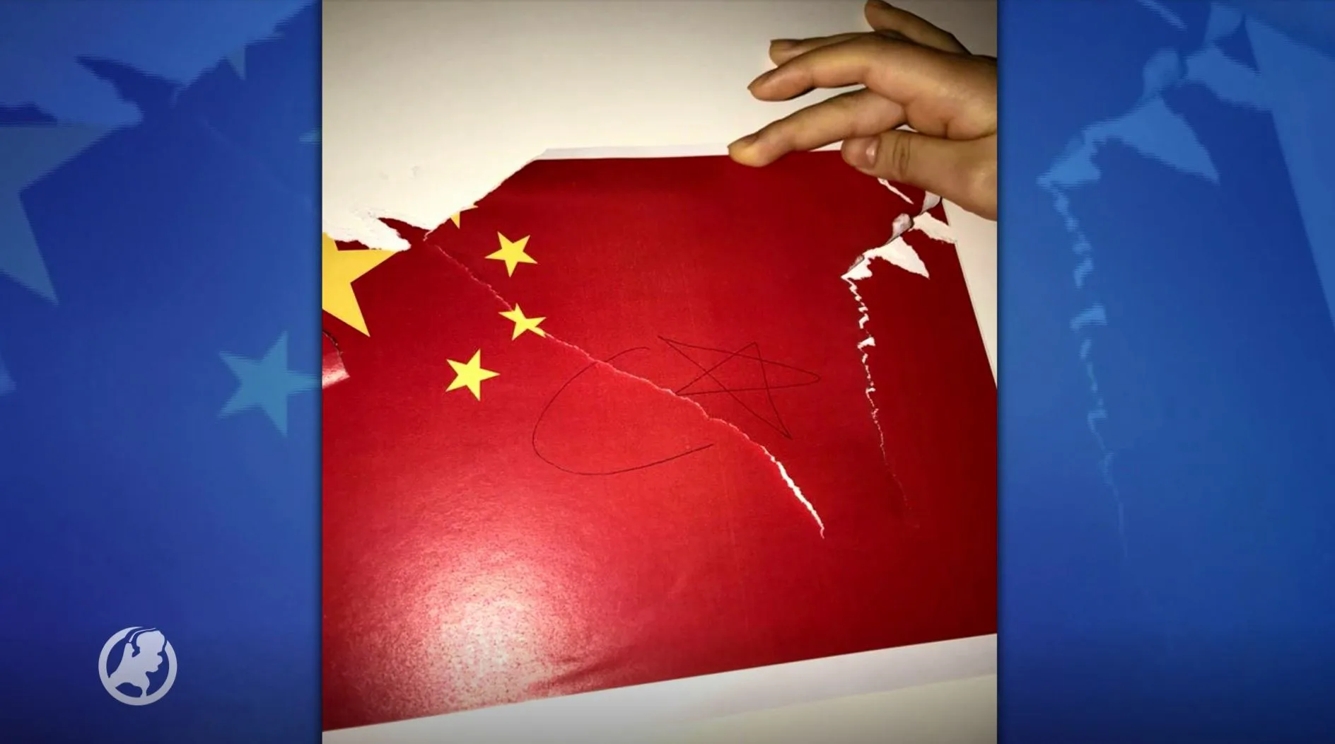 Politie onderzoekt doodsverwensingen richting Chinese studenten en uitwerpselen in lift