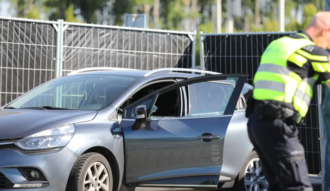 Lichaam gevonden op achterbank van geparkeerde auto bij tankstation Leiderdorp