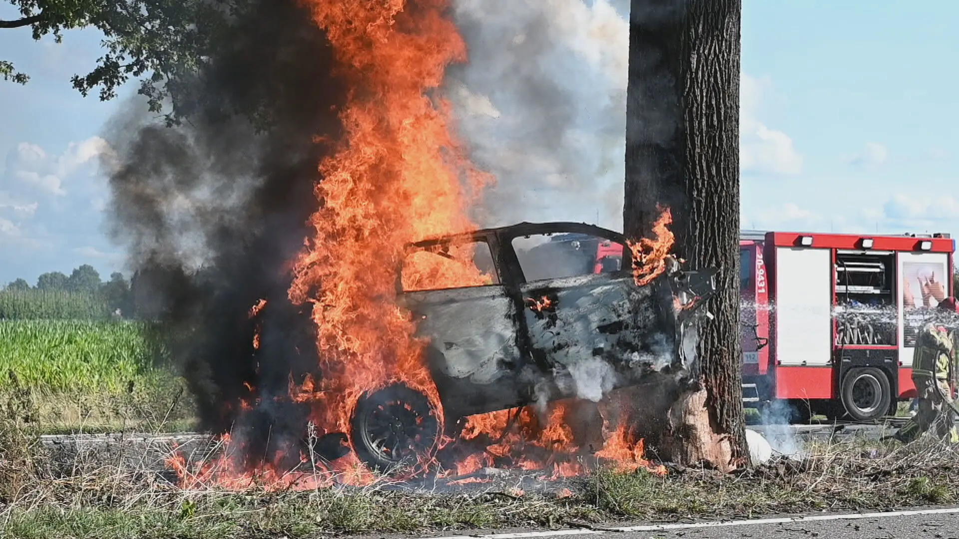 Dode bij aanrijding met twee auto's op N65 bij Tilburg