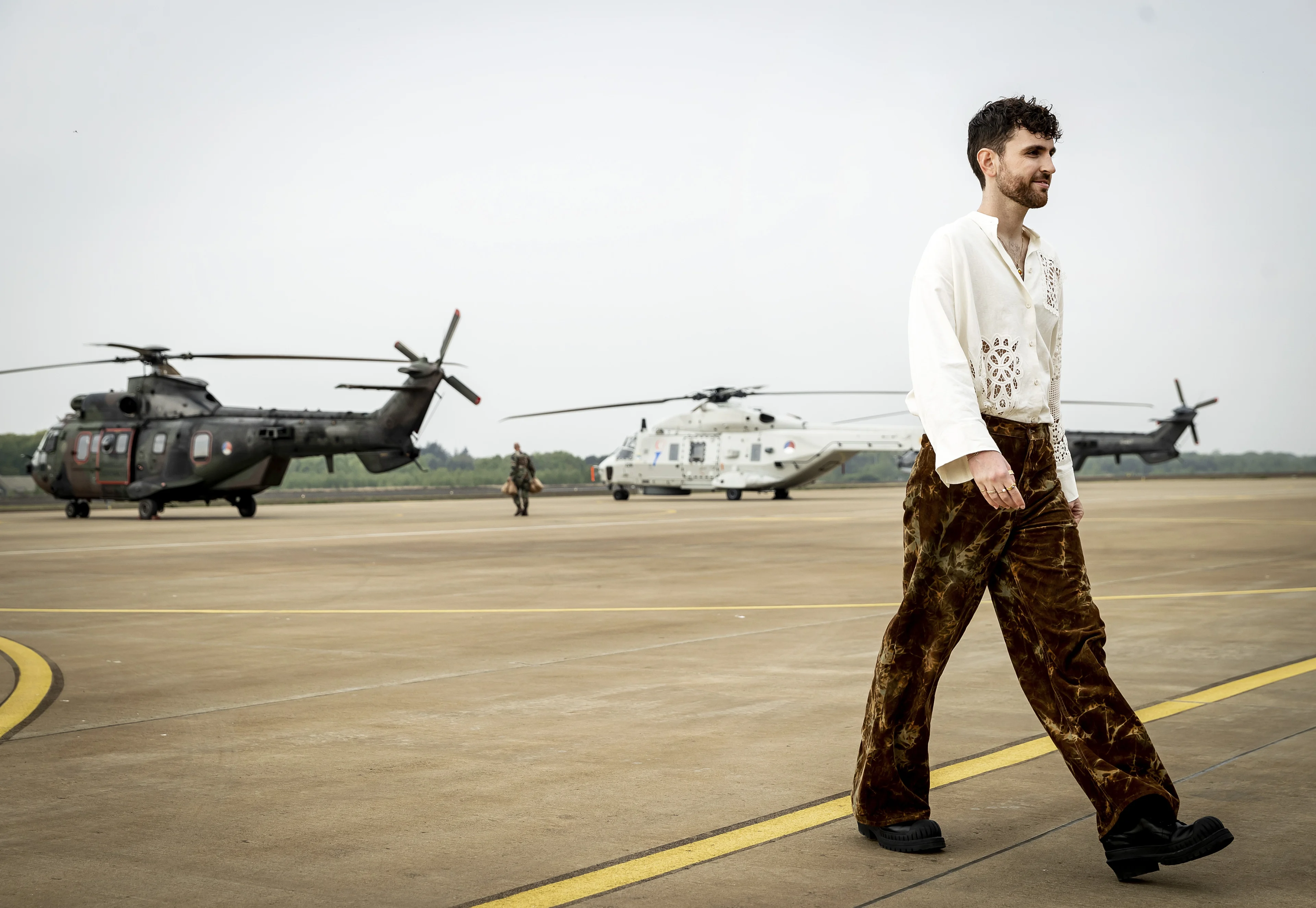 Duncan Laurence naar verkeerde Bevrijdingsfestival gevlogen