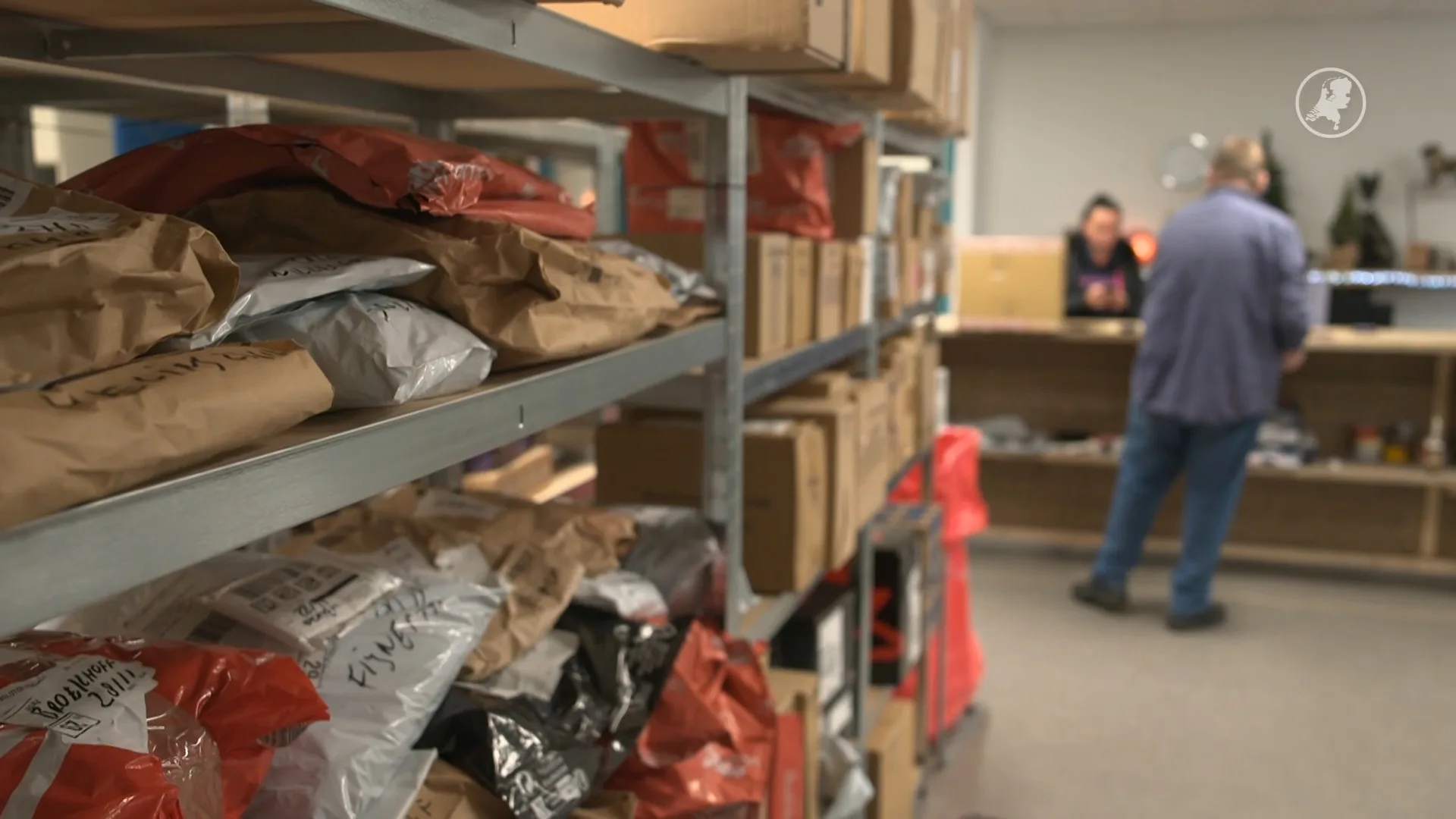 Jurgen en Monique runnen succesvol pakketpunt in Etten-Leur