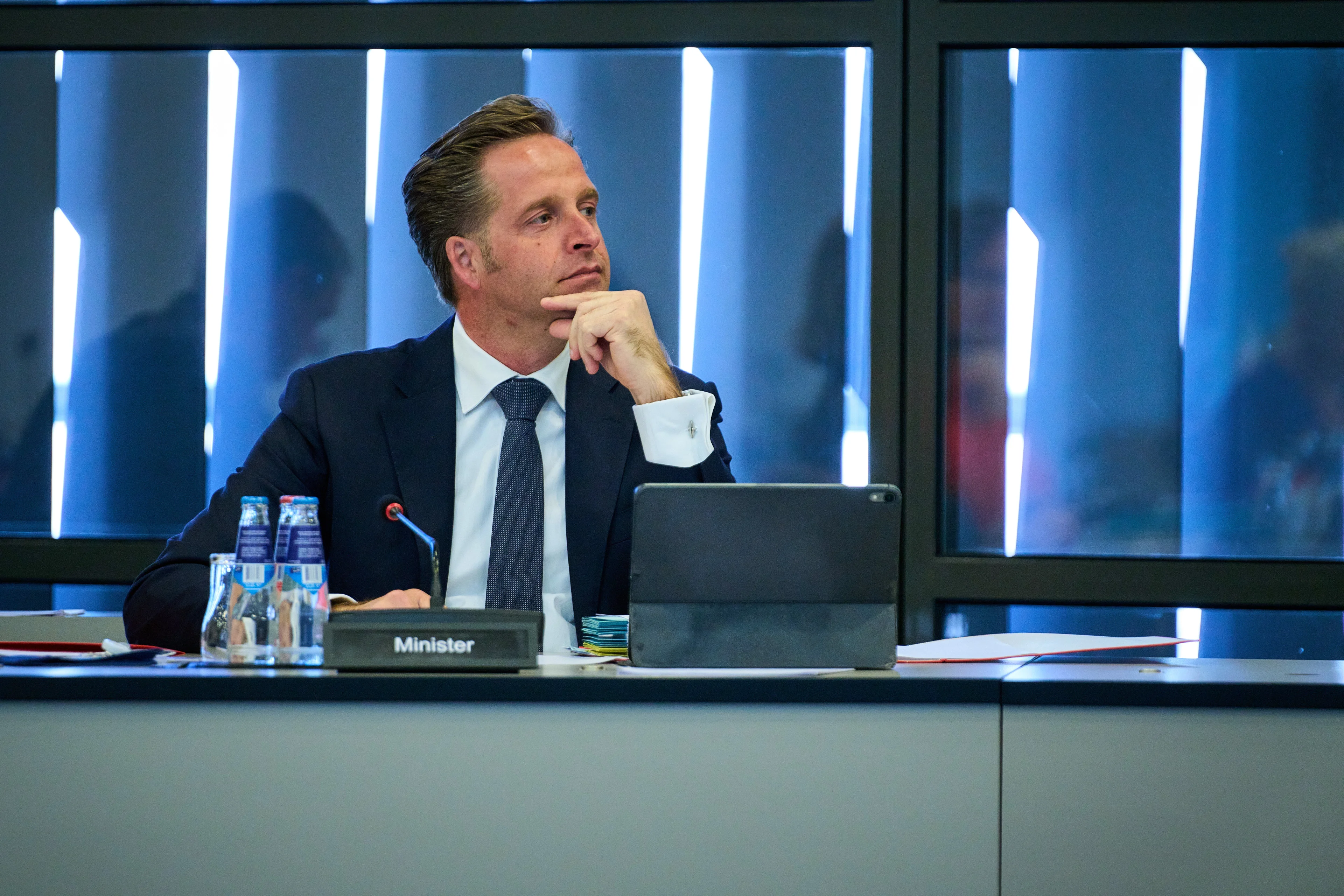 De Jonge: reële kans dat quarantaineschenders gepakt worden