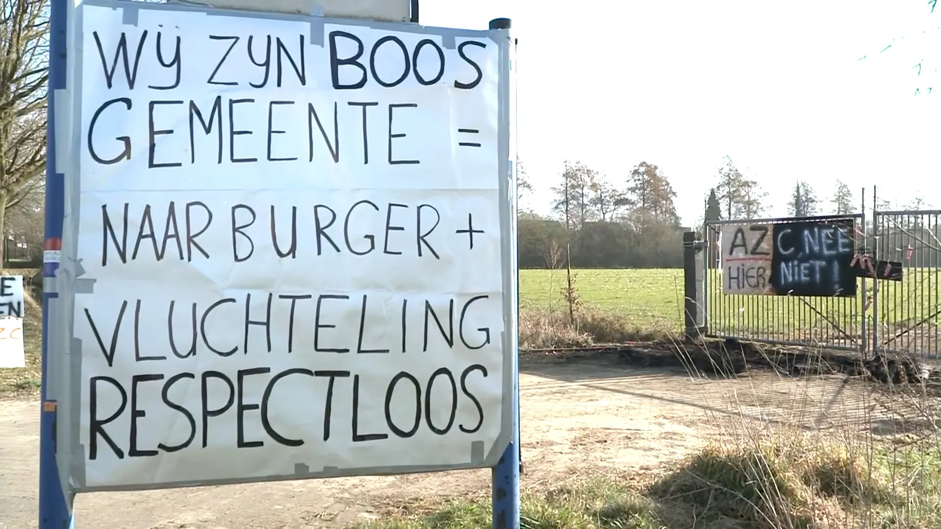 Varkenspoten aan het hek en eieren tegen gemeentehuis: Berlicum boos op azc-plannen