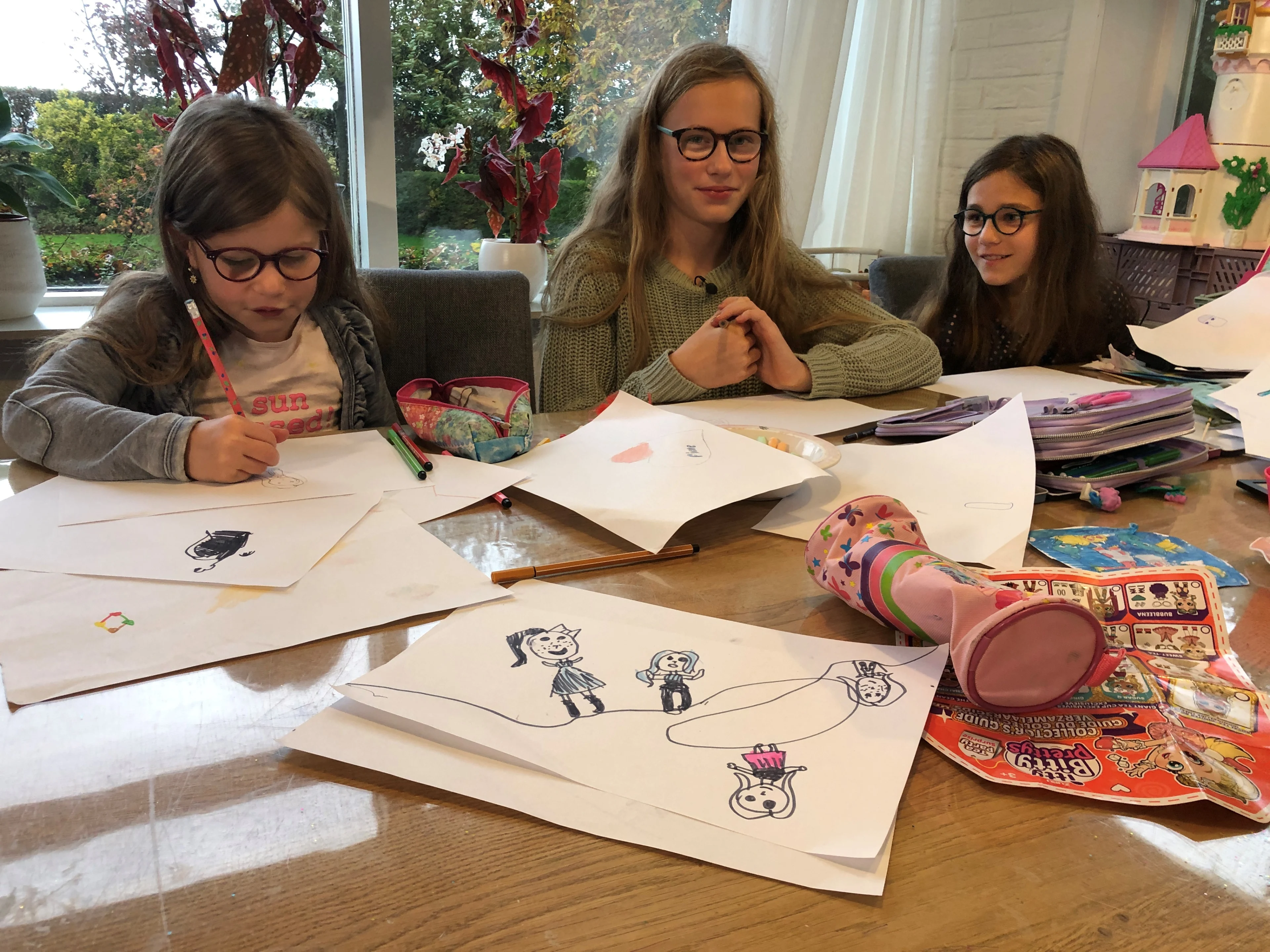 Drie zusjes met zeldzame oogziekte zien langzaam steeds minder: 'Dan breekt je hart'