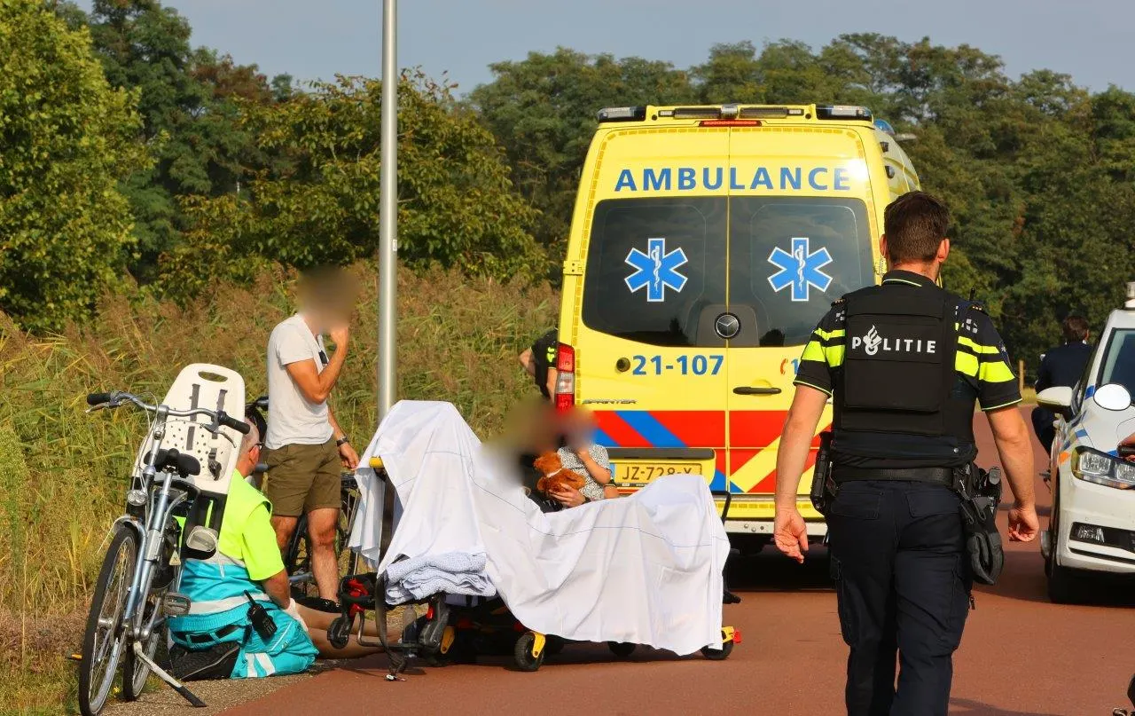 Fietsende vrouw geraakt door kogel uit luchtdrukwapen in Den Bosch