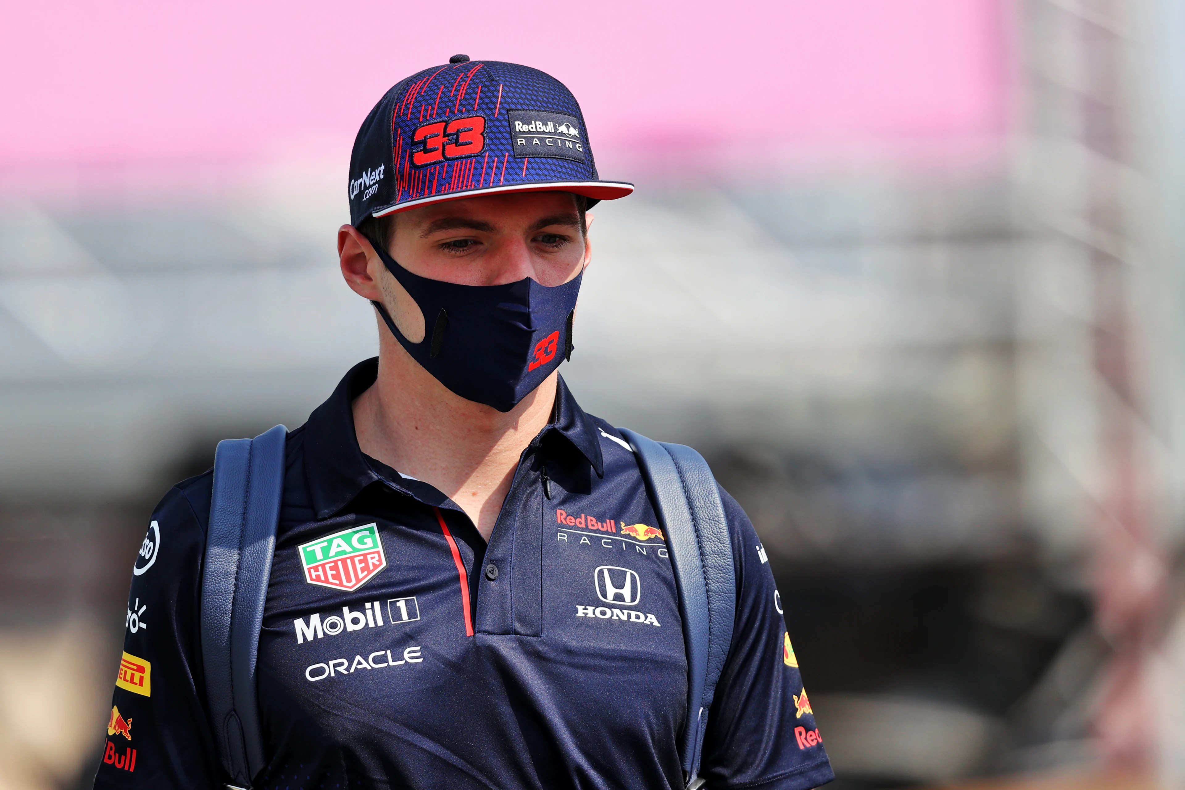 Geen straf voor Verstappen na veelbesproken inhaalactie GP van Brazilië
