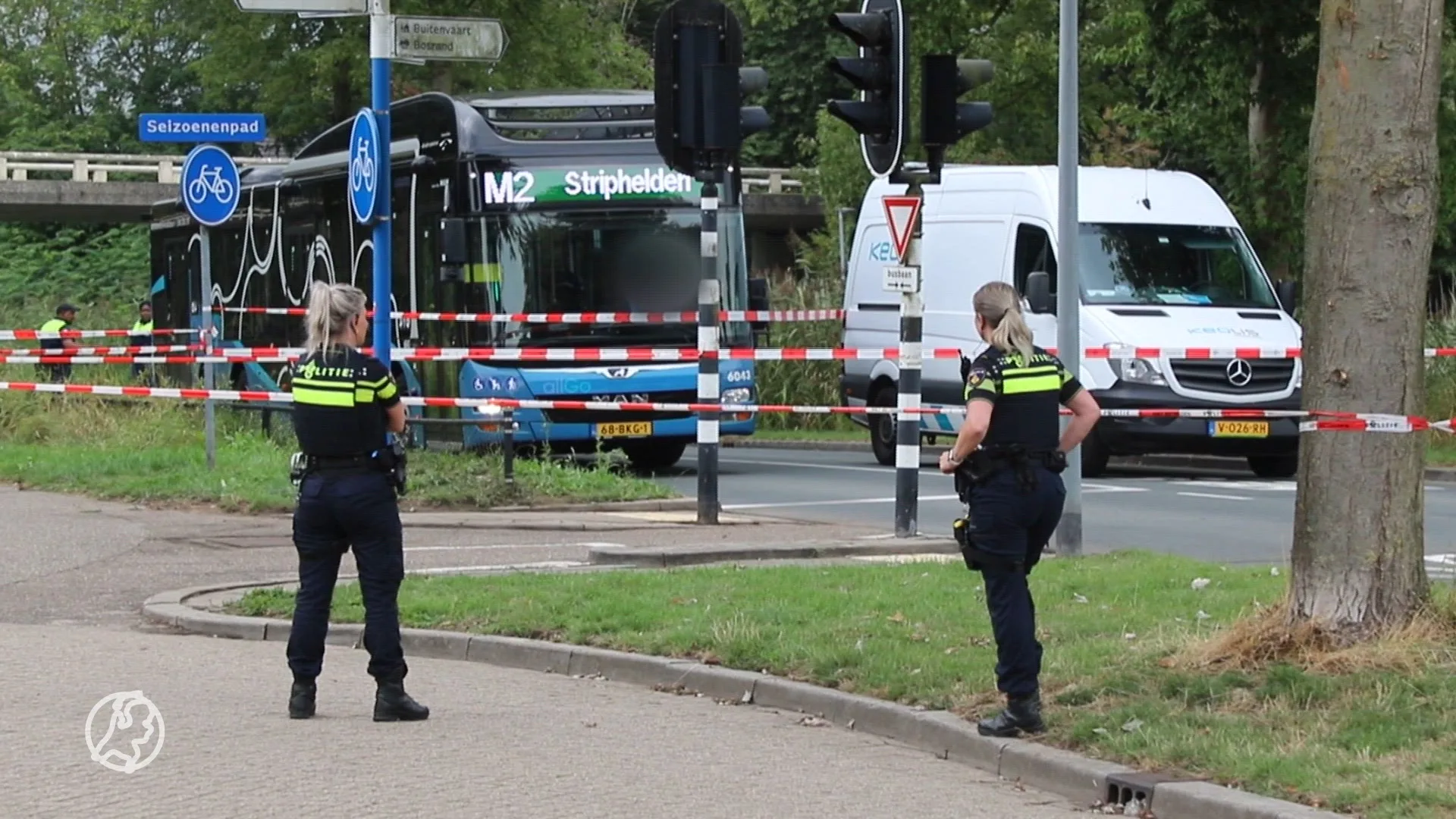 Jong kind zwaargewond na aanrijding met bus