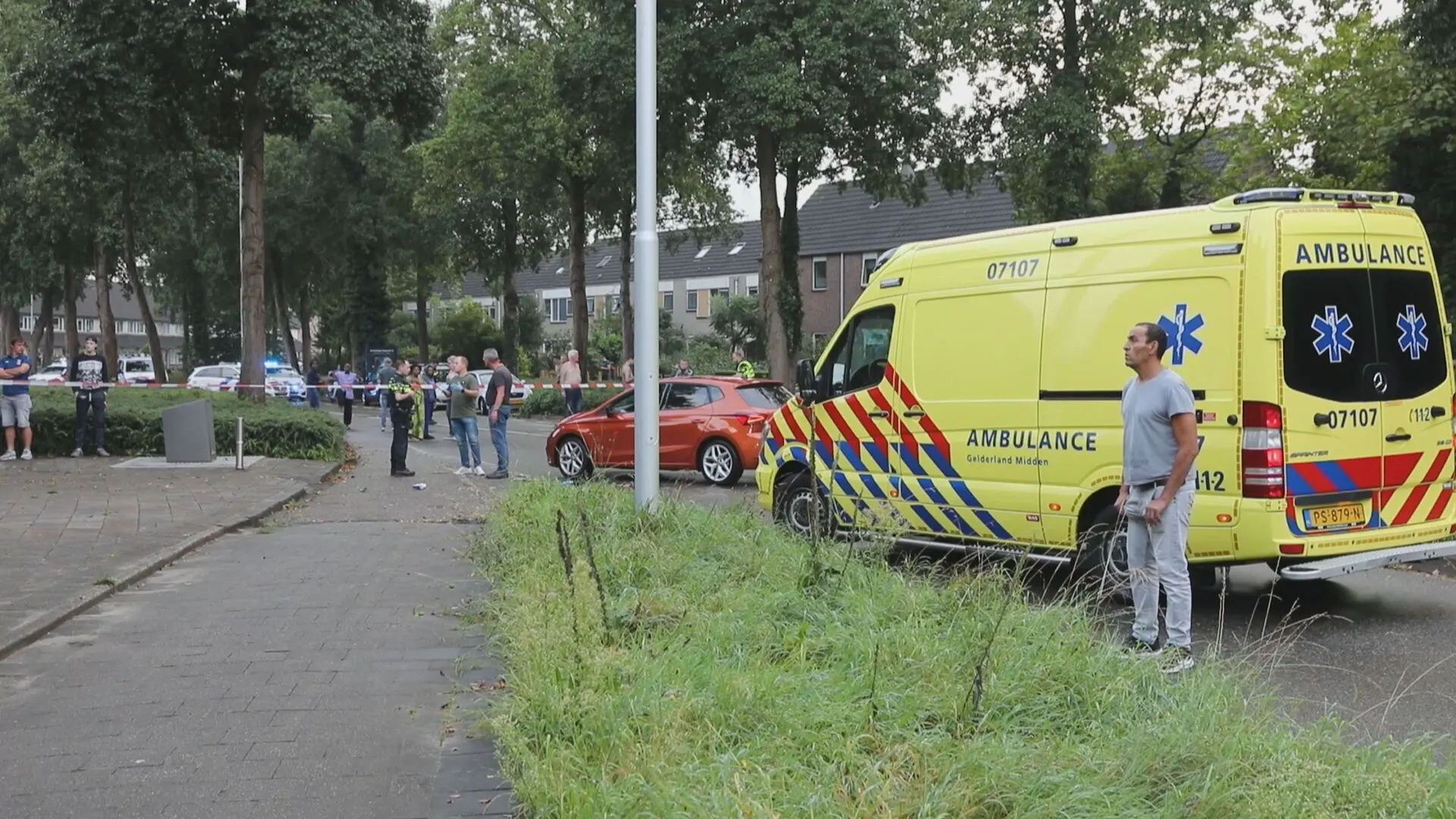'Zwaargewonde bij steekpartij op straat in Ede'
