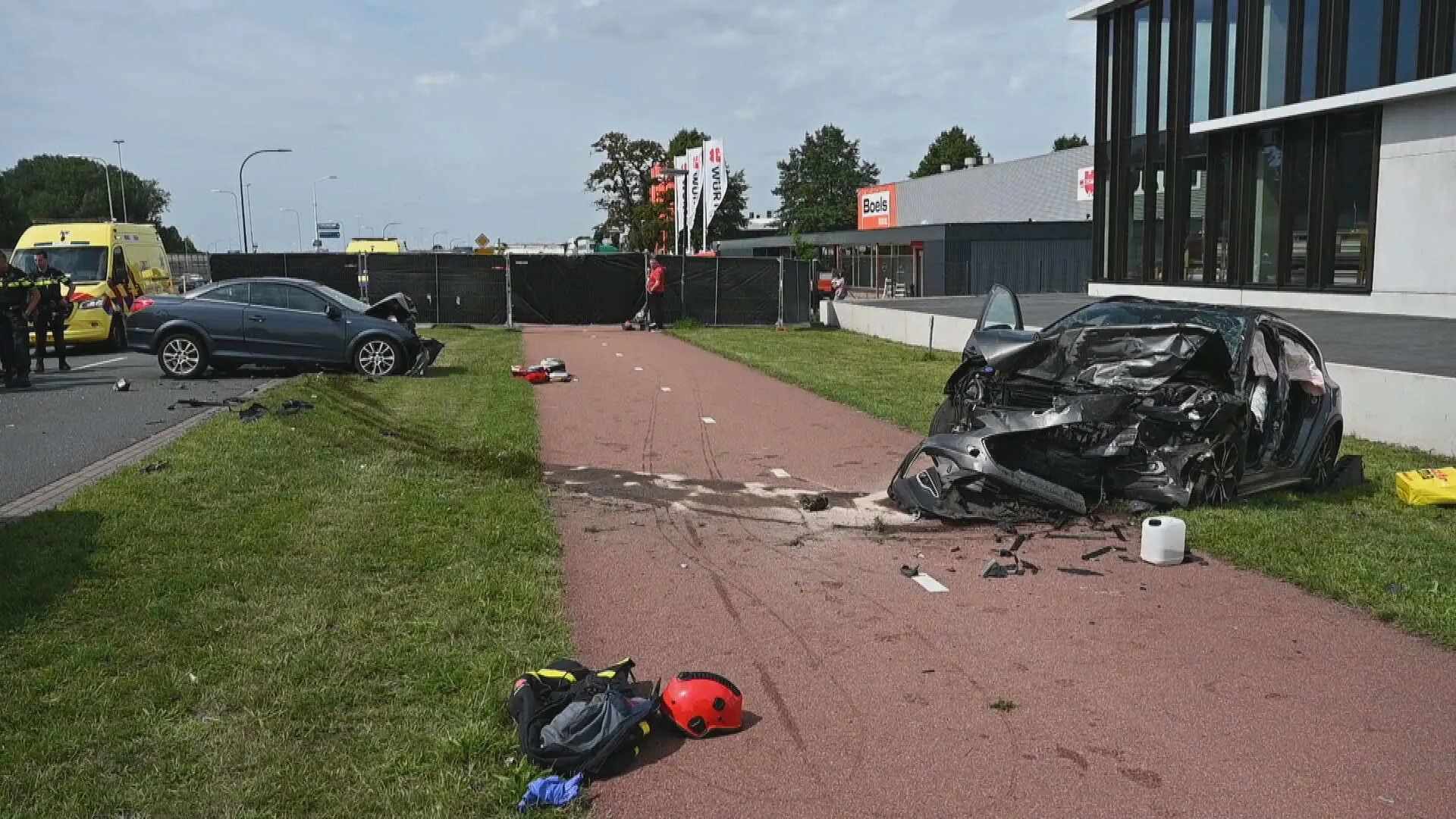 Dode bij zwaar auto-ongeluk in Waalwijk