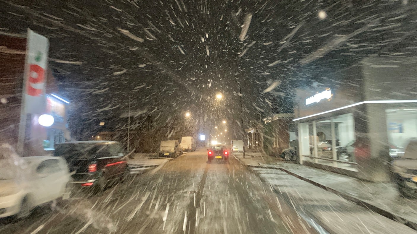 Pas op voor hevige sneeuwval: KNMI waarschuwt met code oranje