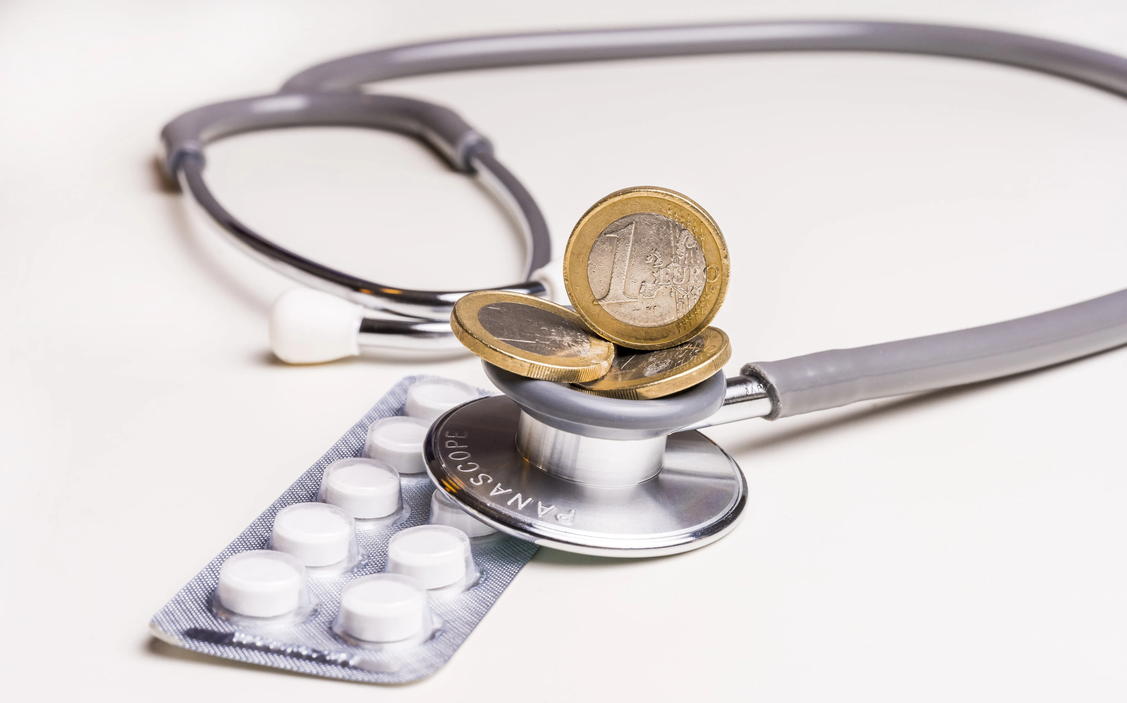 Zorgpremie gaat volgend jaar weer met een paar euro omhoog