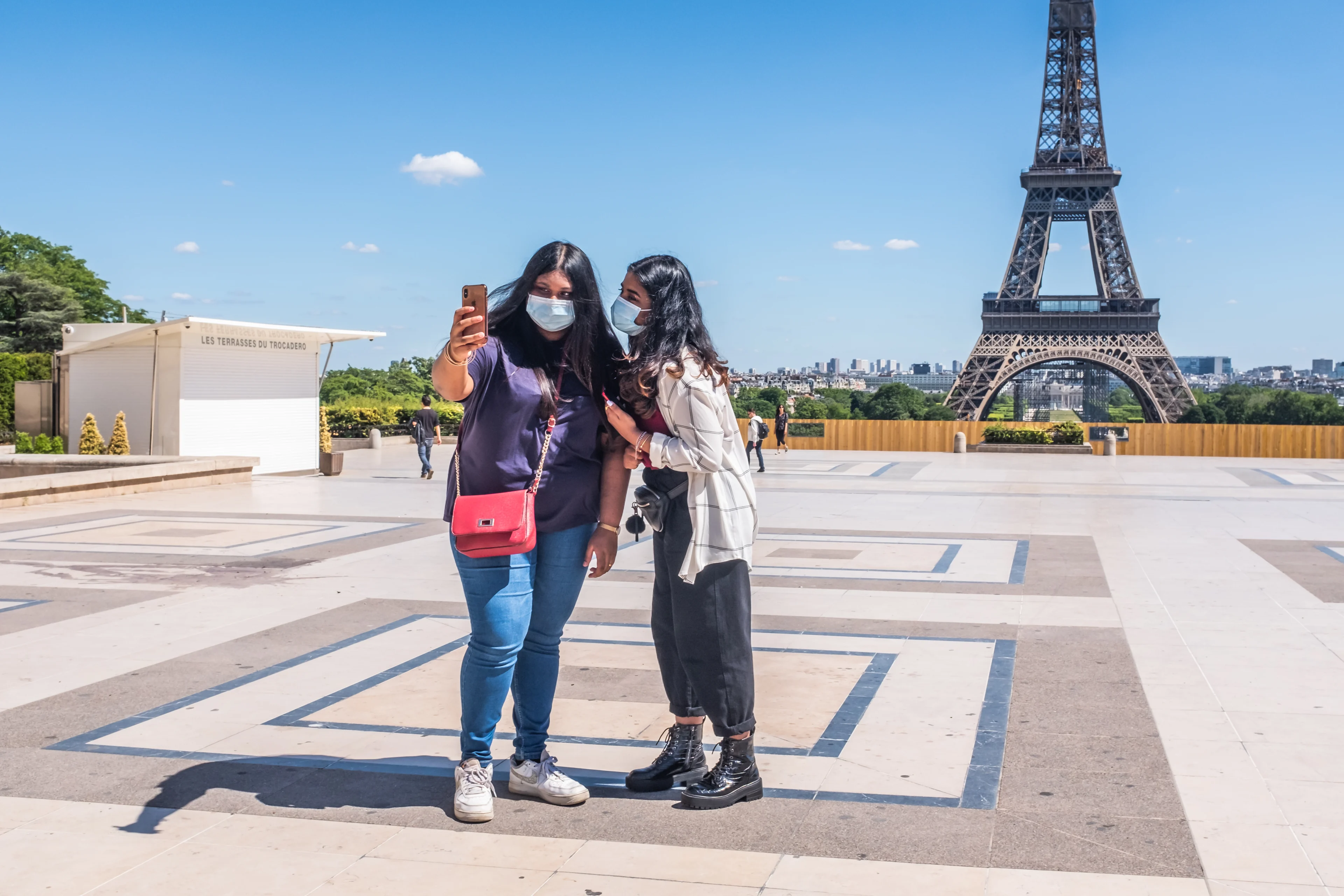 Vakantiegangers opgelet: vanaf nu strengere mondkapjesplicht in Frankrijk