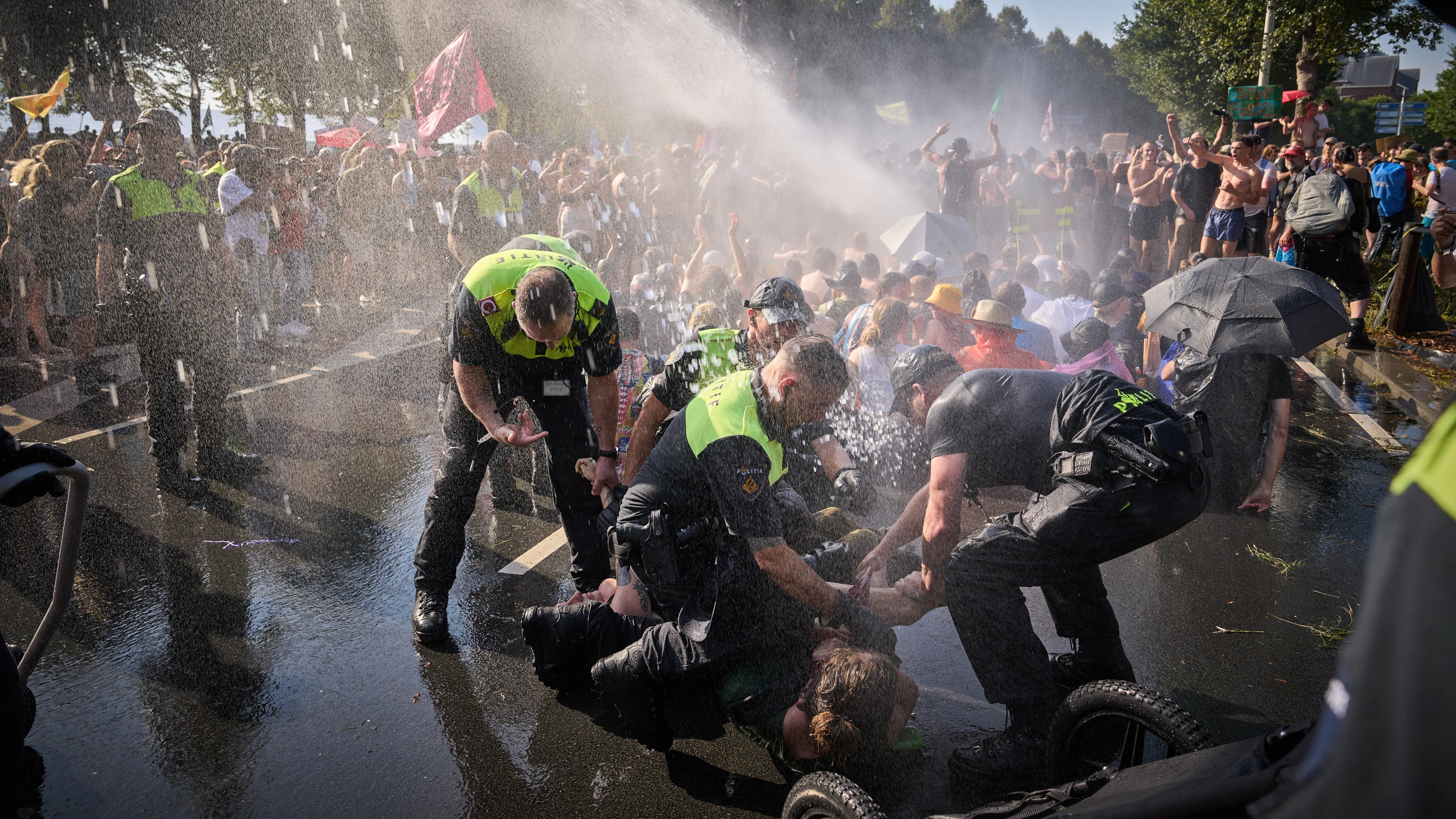 Nog één klimaatactivist vast na blokkade A12