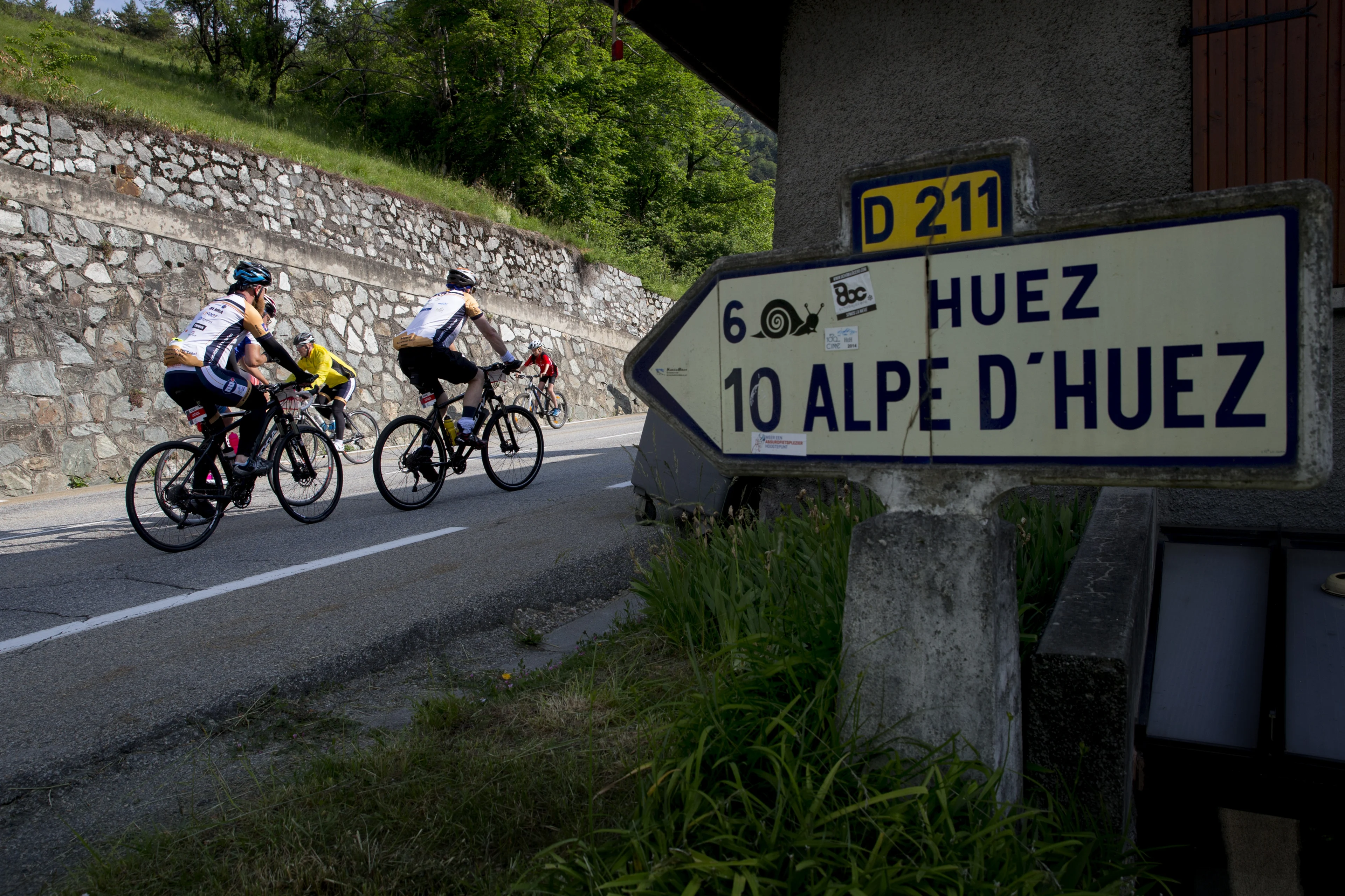 Livestream Alpe d'HuZes 2022: 5000 deelnemers bedwingen de berg voor goede doel
