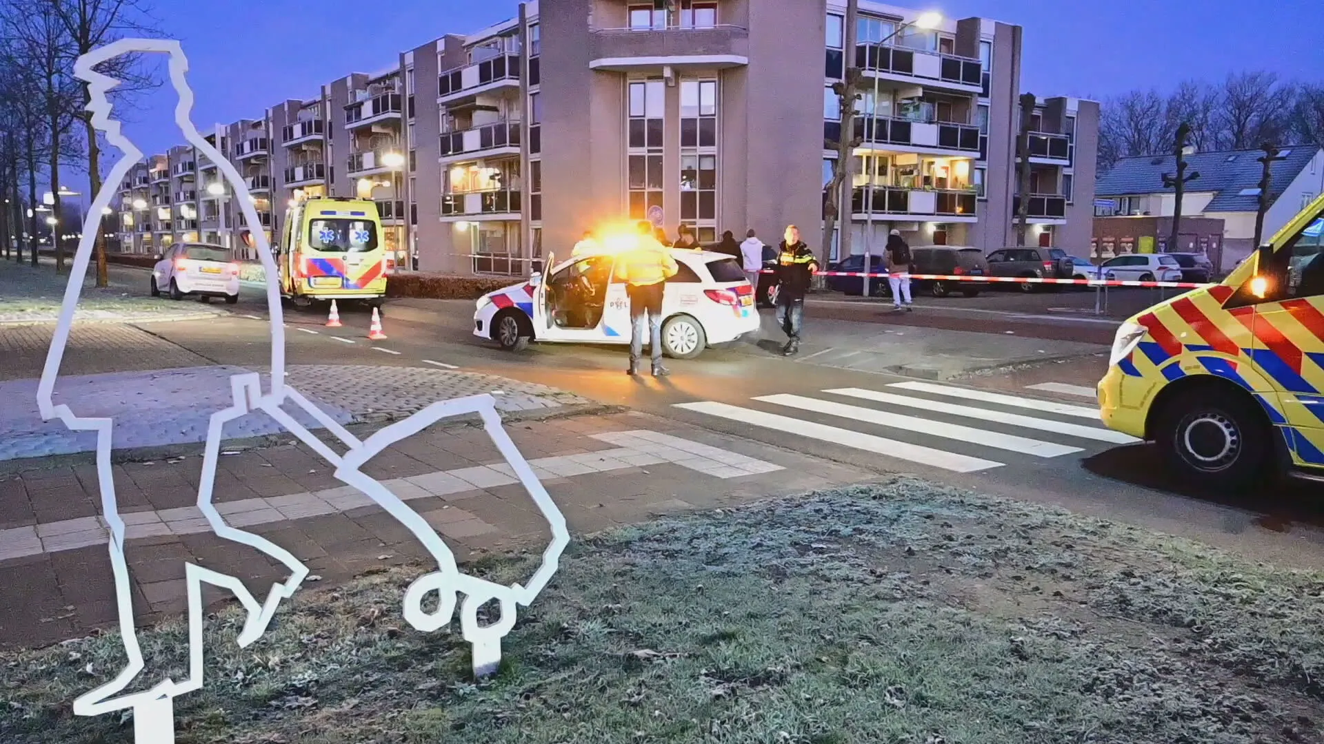 Automobilist 'krabt ruit niet goed schoon' en rijdt voetgangster aan