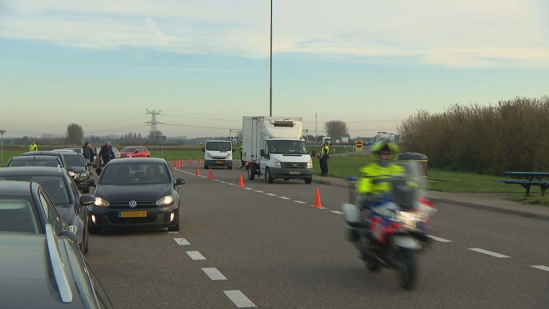 Politie handhaaft hard op vervoeren van vuurwerk: 'Aan de lopende band vuurwerk onderschept'