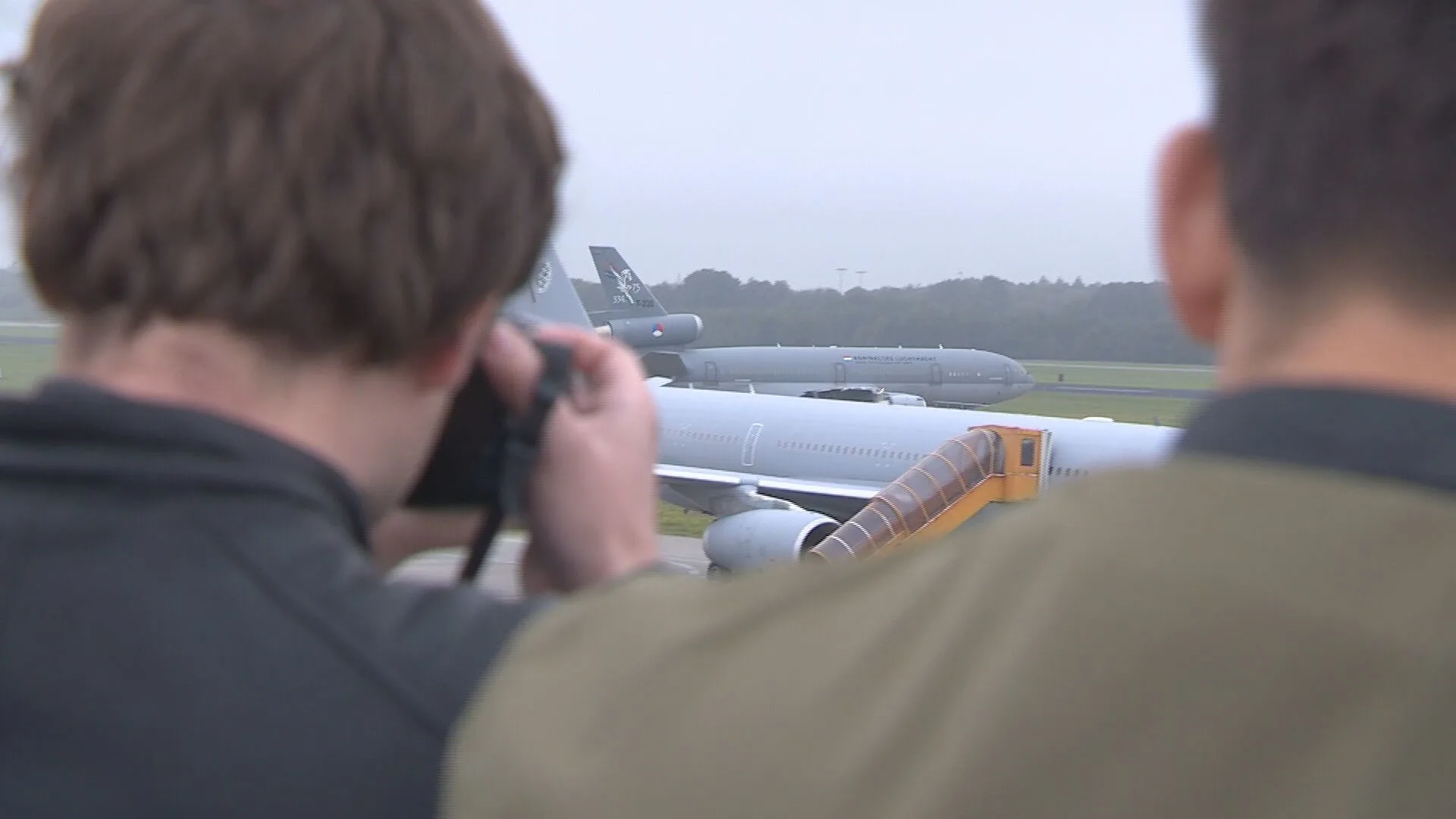 Laatste KDC-10 maakt afscheidsvlucht over Nederland