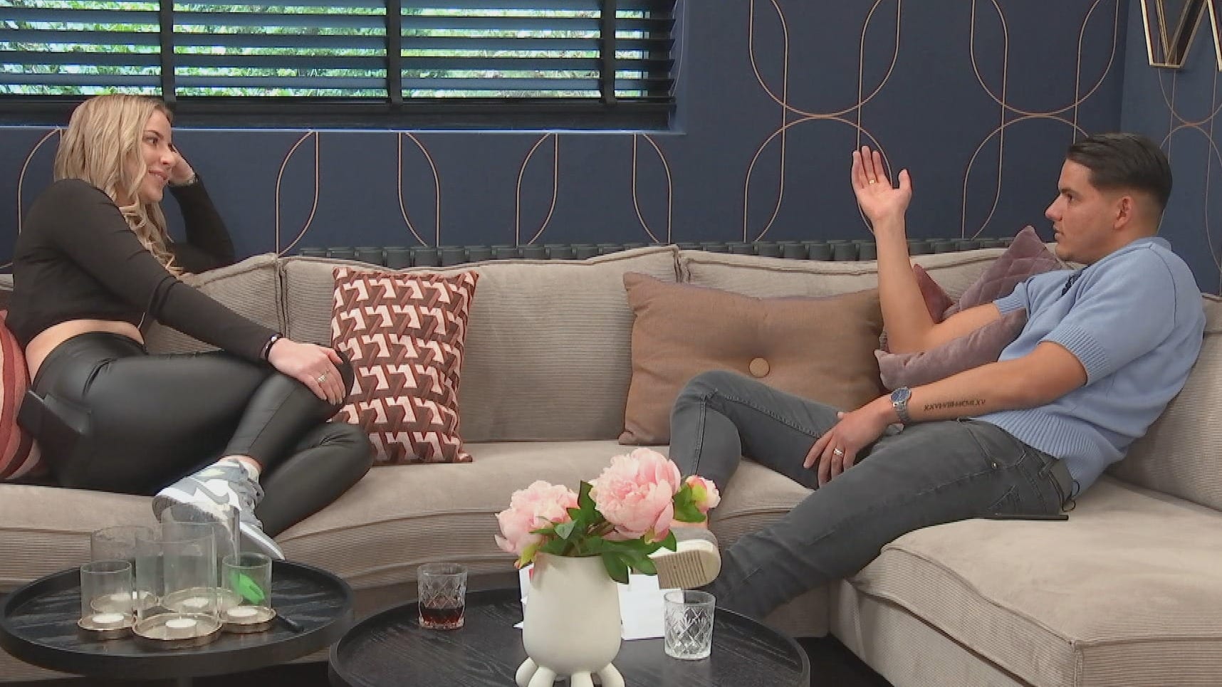 LLDL-kijkers verbaasd over Aron die aantal bedpartners van date hoog vindt: 'Voor een meisje best veel'