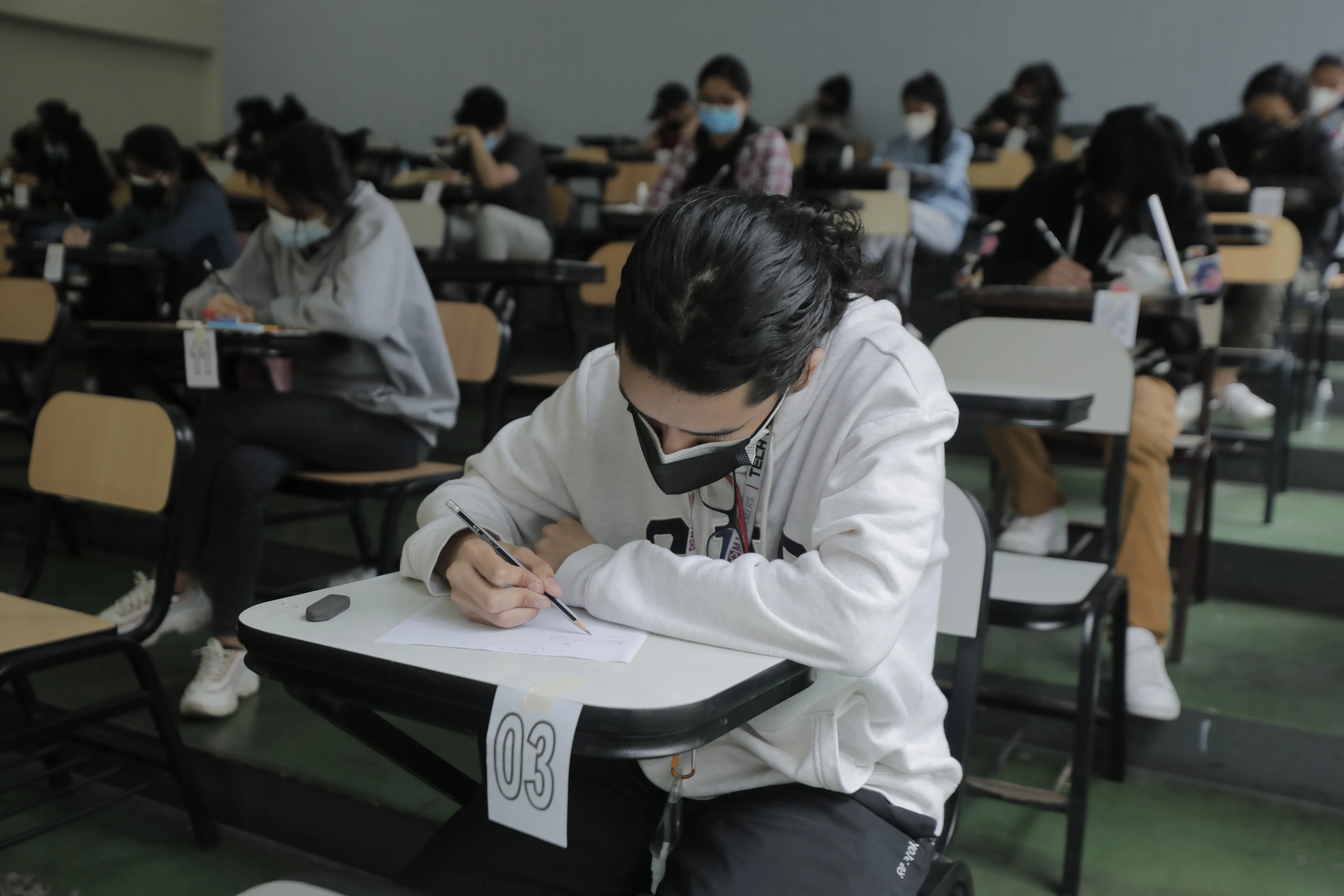 Eindexamens ook dit schooljaar aangepast vanwege corona