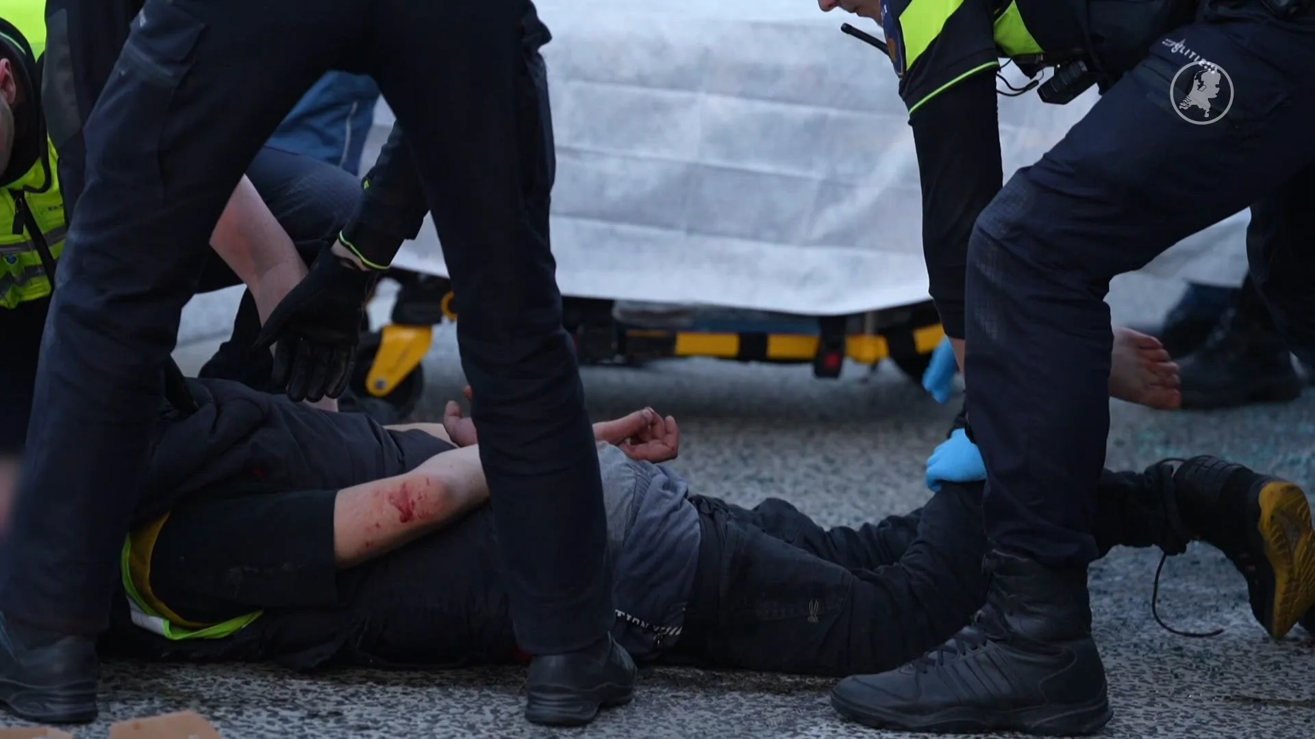 Politie lost waarschuwingsschoten bij wilde achtervolging op A12