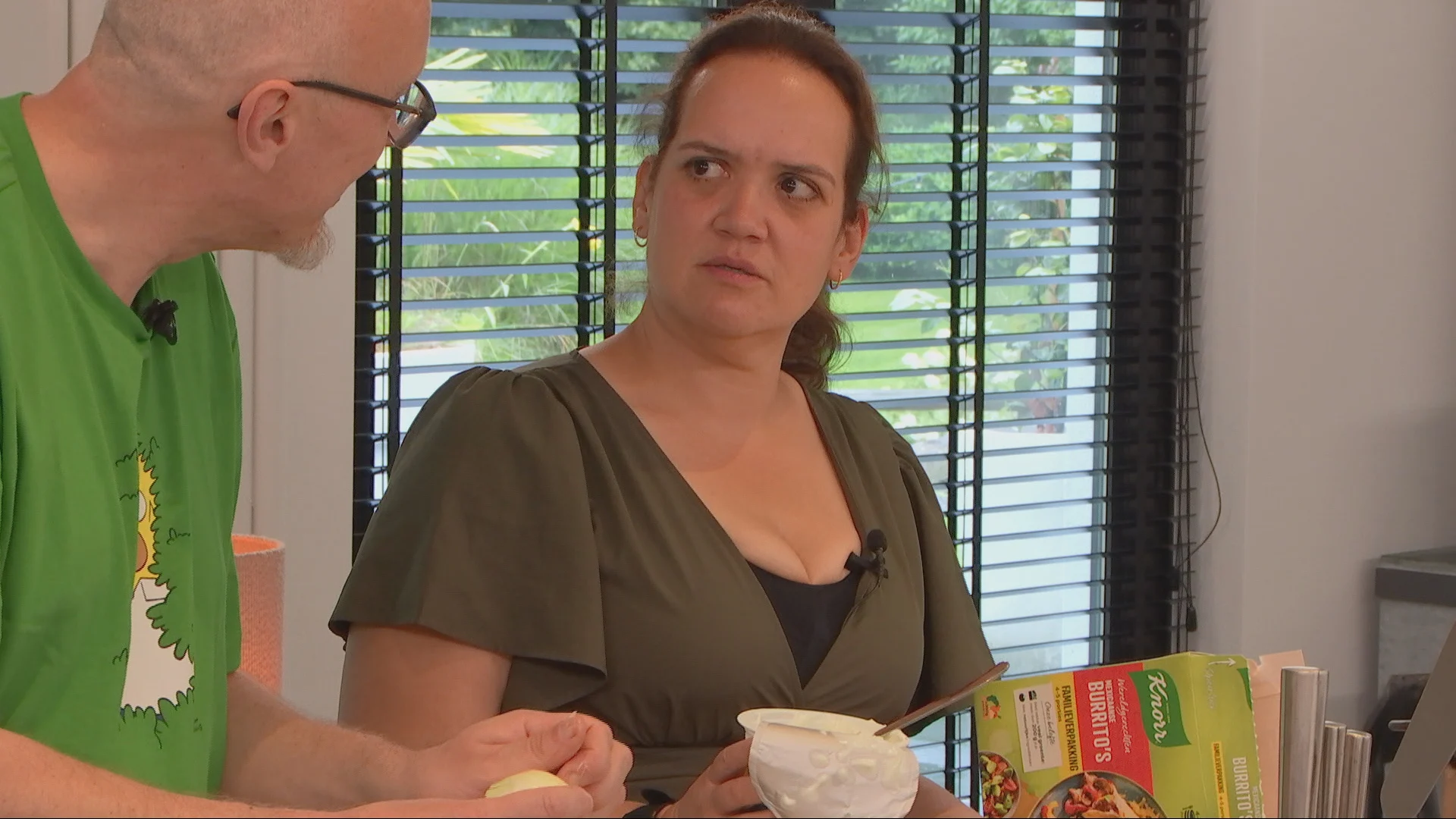 Kandidaat LLDL laat date schrikken met scheten: 'Zo die knettert goed'