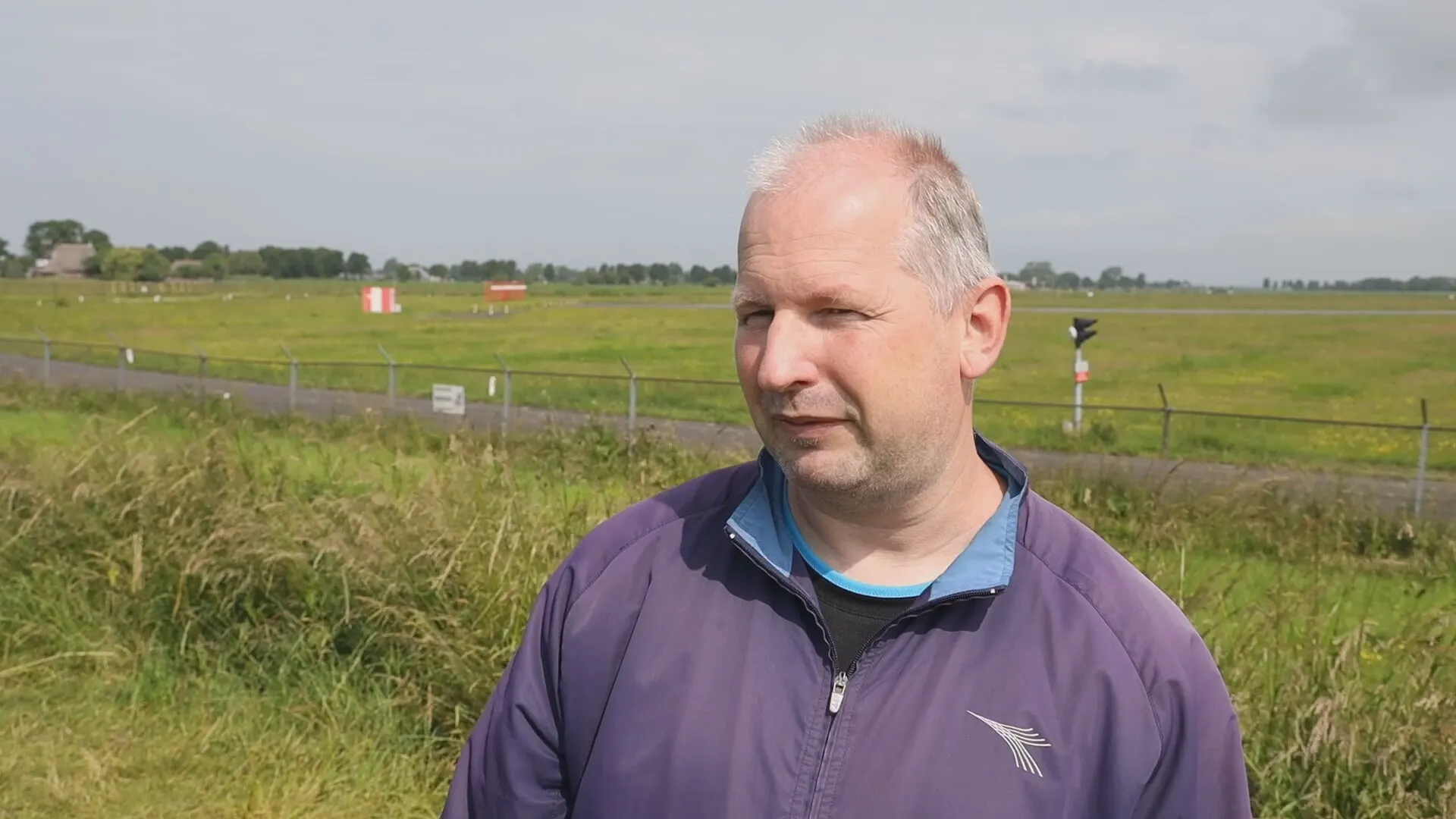 Vliegtuigspotters zien hoe F-16 op hol slaat: 'Zoiets heb ik nog nooit meegemaakt'