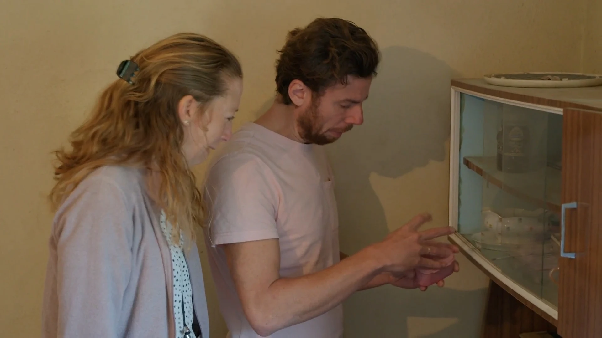 Oud-bewoners laten alles achter: bizarre vondst bij Het Roer Om