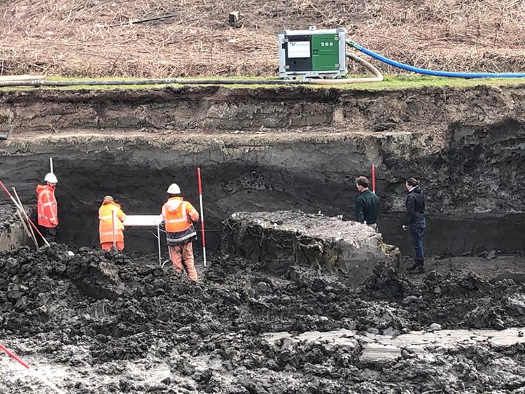 Unieke vondst: oudste dijk van Nederland opgegraven in Vlaardingen