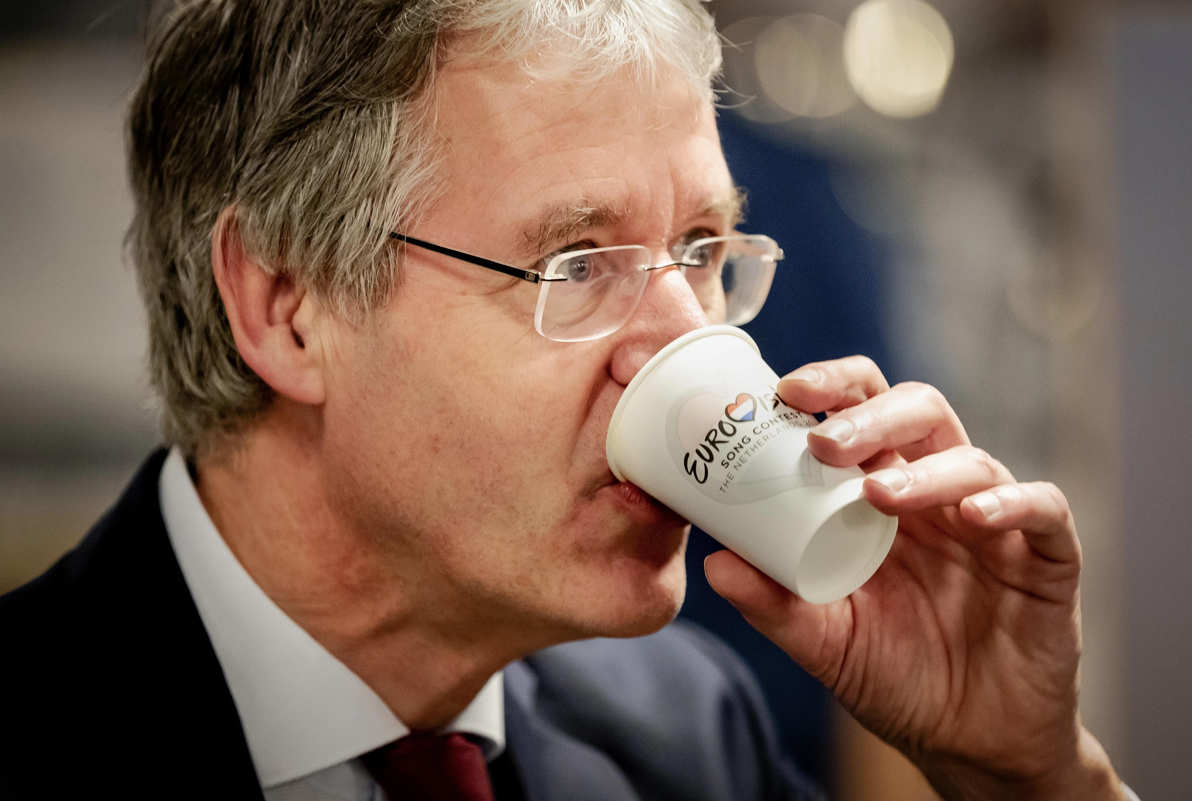 Persconferentie van kabinet over sluiten scholen, horeca en sportclubs