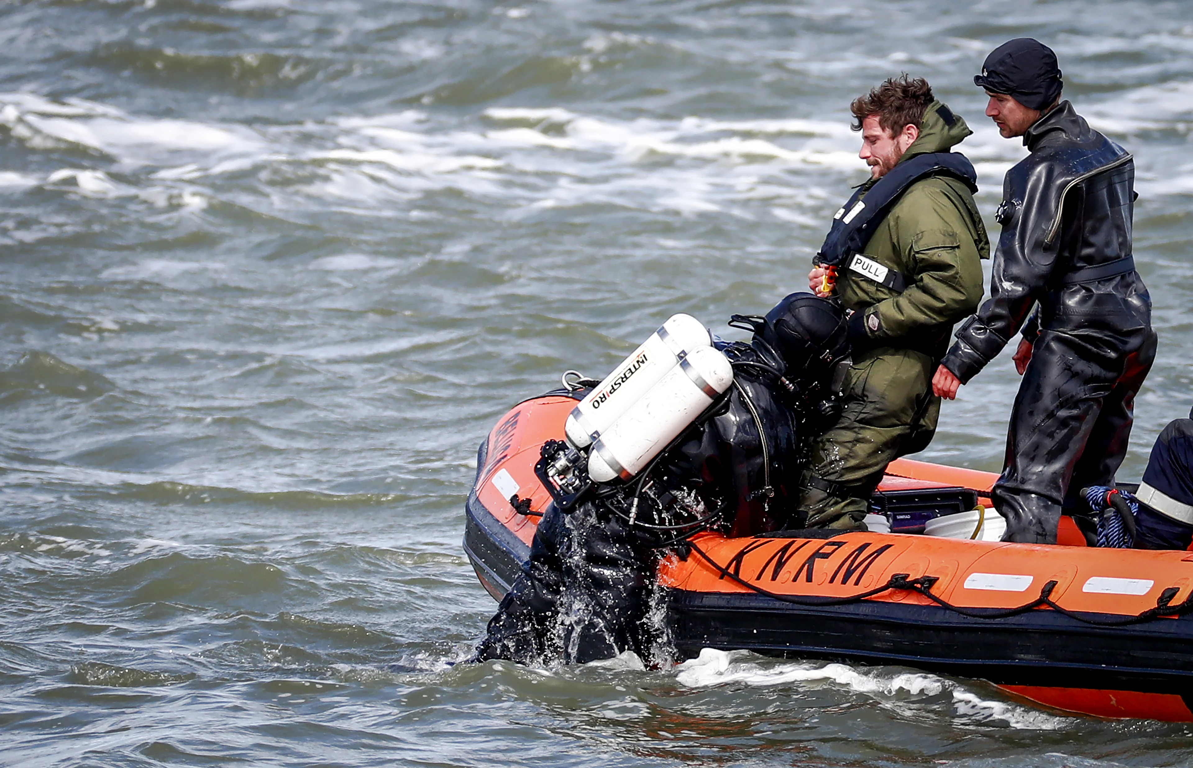 Zoektocht naar lichaam vijfde surfer Scheveningen gestaakt, donderdag weer verder