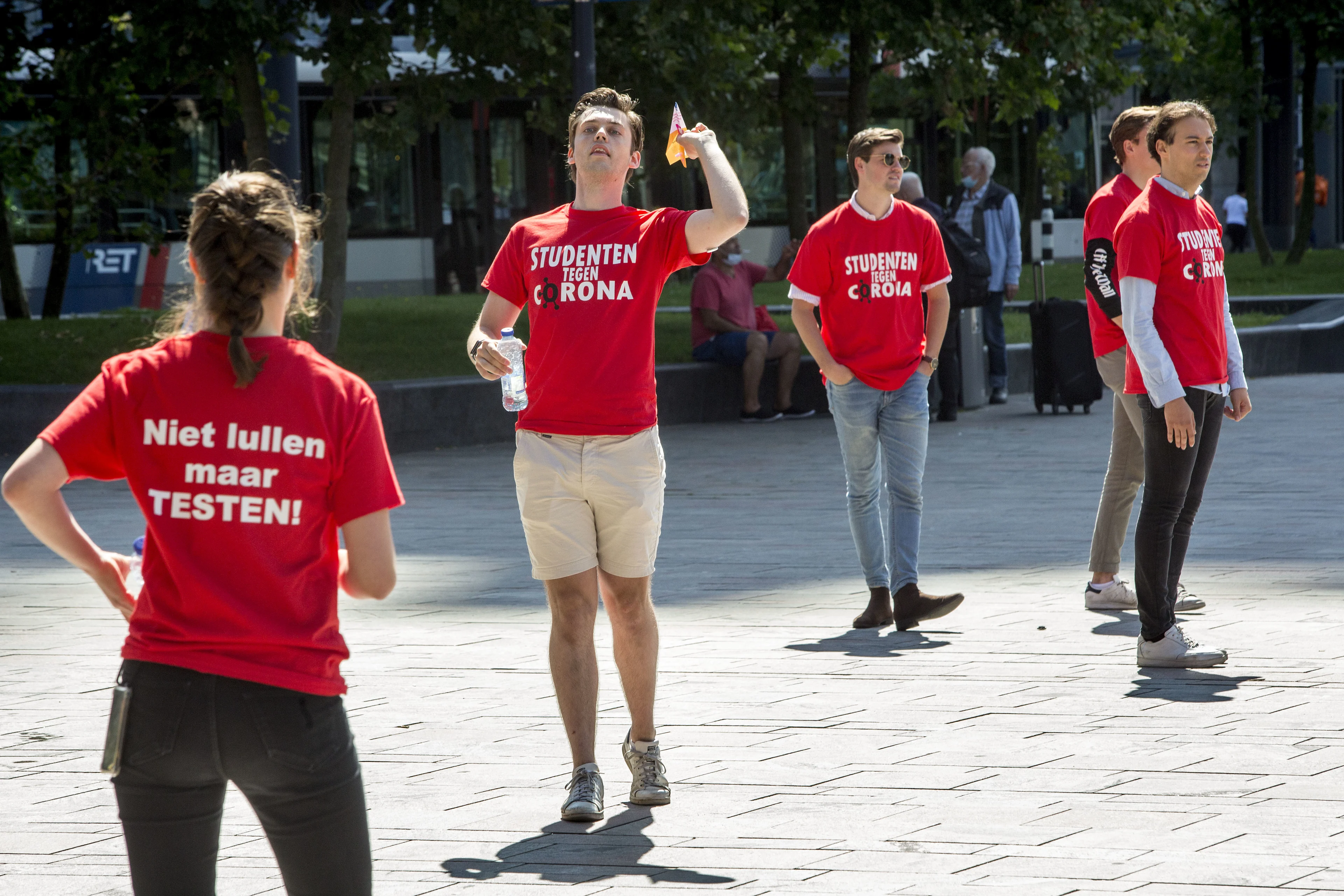 Rotterdam start campagne over coronagevaar voor studenten