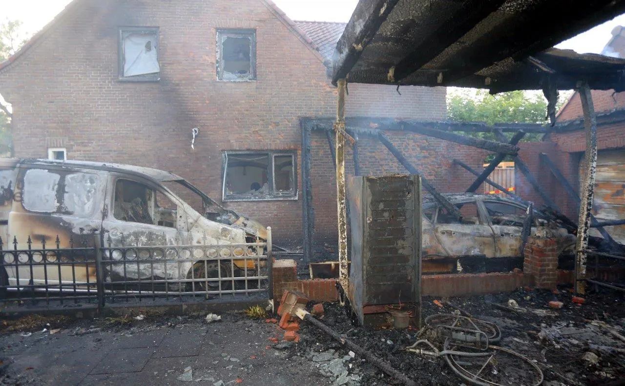 Brand die klein begint eindigt in ravage: twee woningen onbewoonbaar in Sint-Michielsgestel