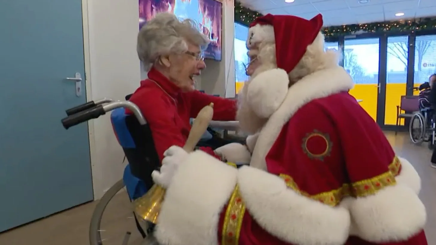 Kerstman Nico brengt vreugde naar verzorgingshuizen: 'Behoefte aan verbinding'