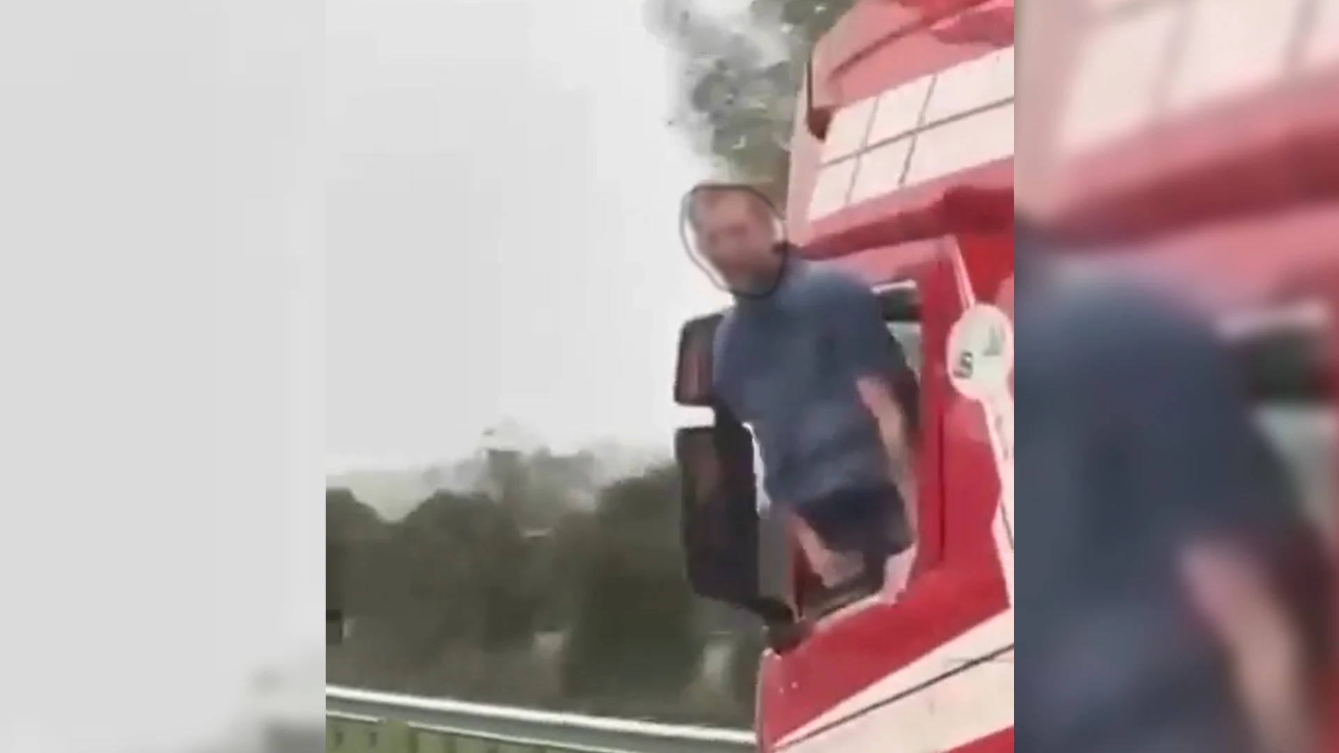 Vrachtwagenchauffeur haalt vreemde capriolen uit in viral video