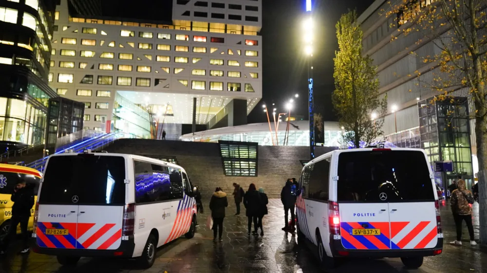Politie: er was geen dreiging op Utrecht CS, verdachten vrijgelaten