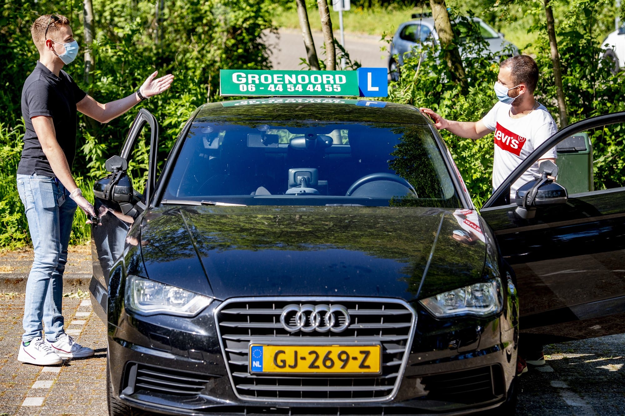 Rijschoolleerlingen verzwijgen coronaklachten tijdens examen