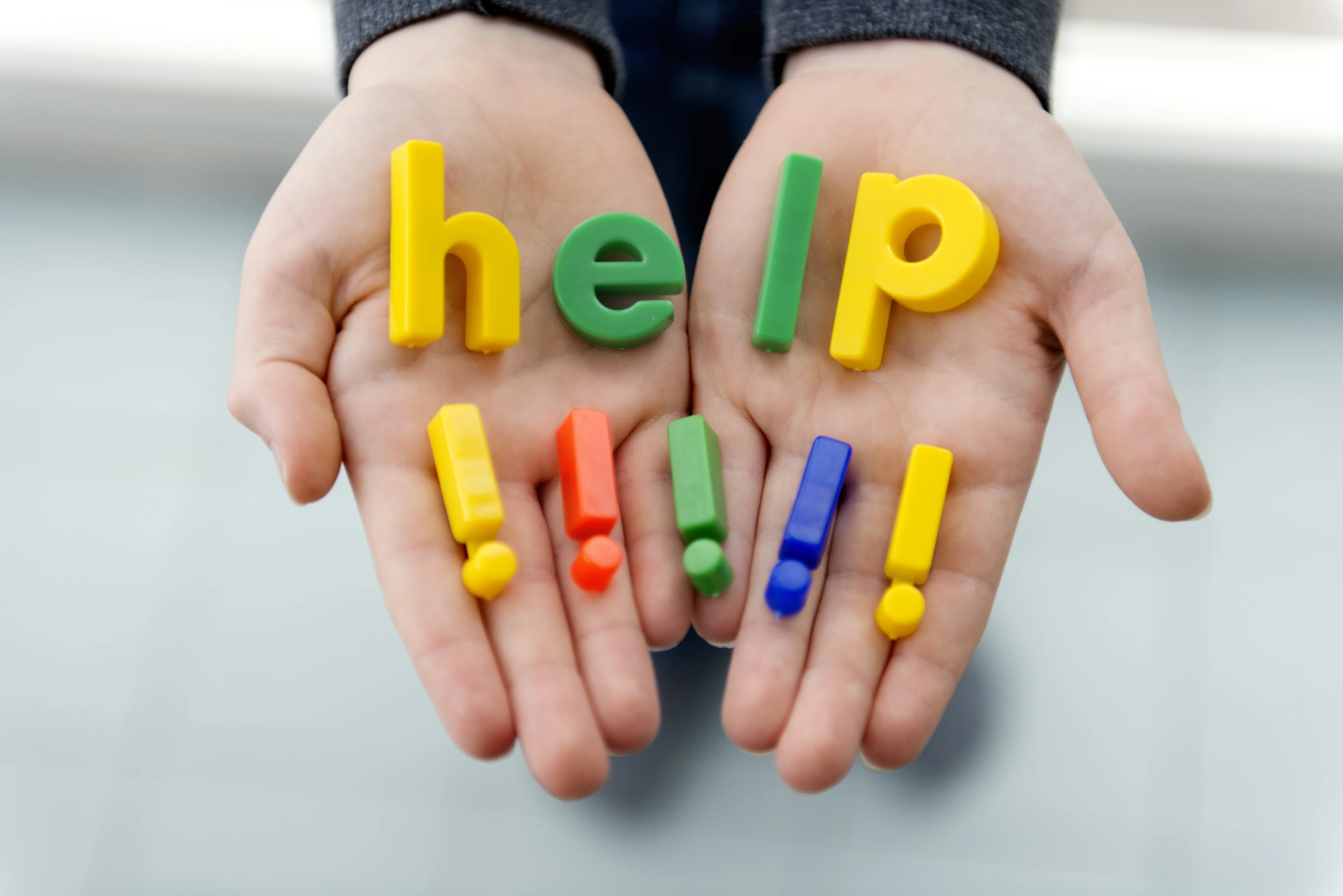 Kindertelefoon voert steeds meer gesprekken over online oplichting en extreme beelden