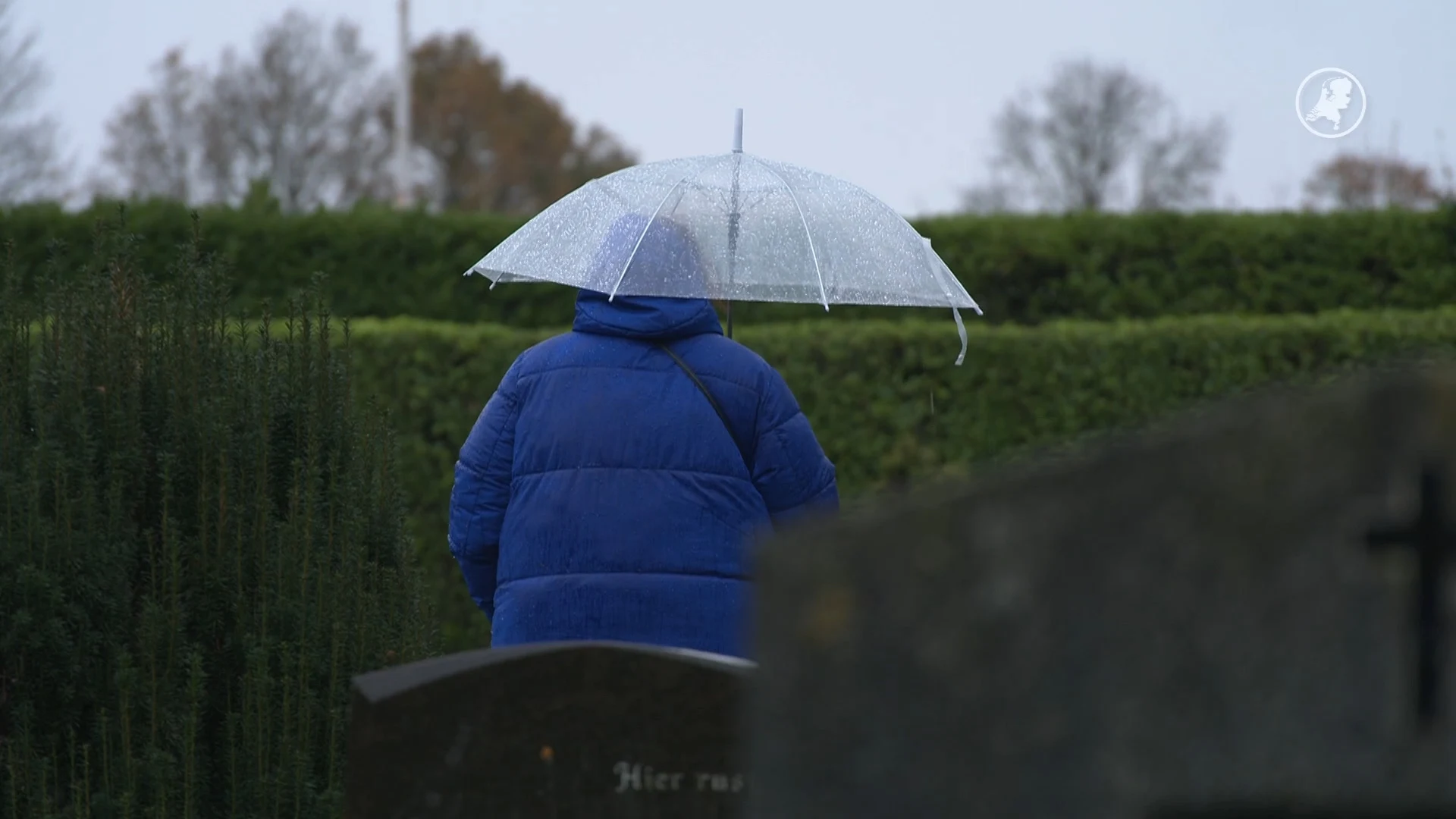 Wat gebeurt er met de begraafplaatsen als Moerdijk moet verdwijnen?