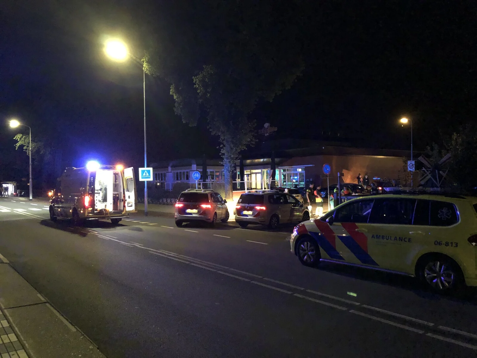 Vijf gewonden bij steekpartijen op twee locaties in Wezep