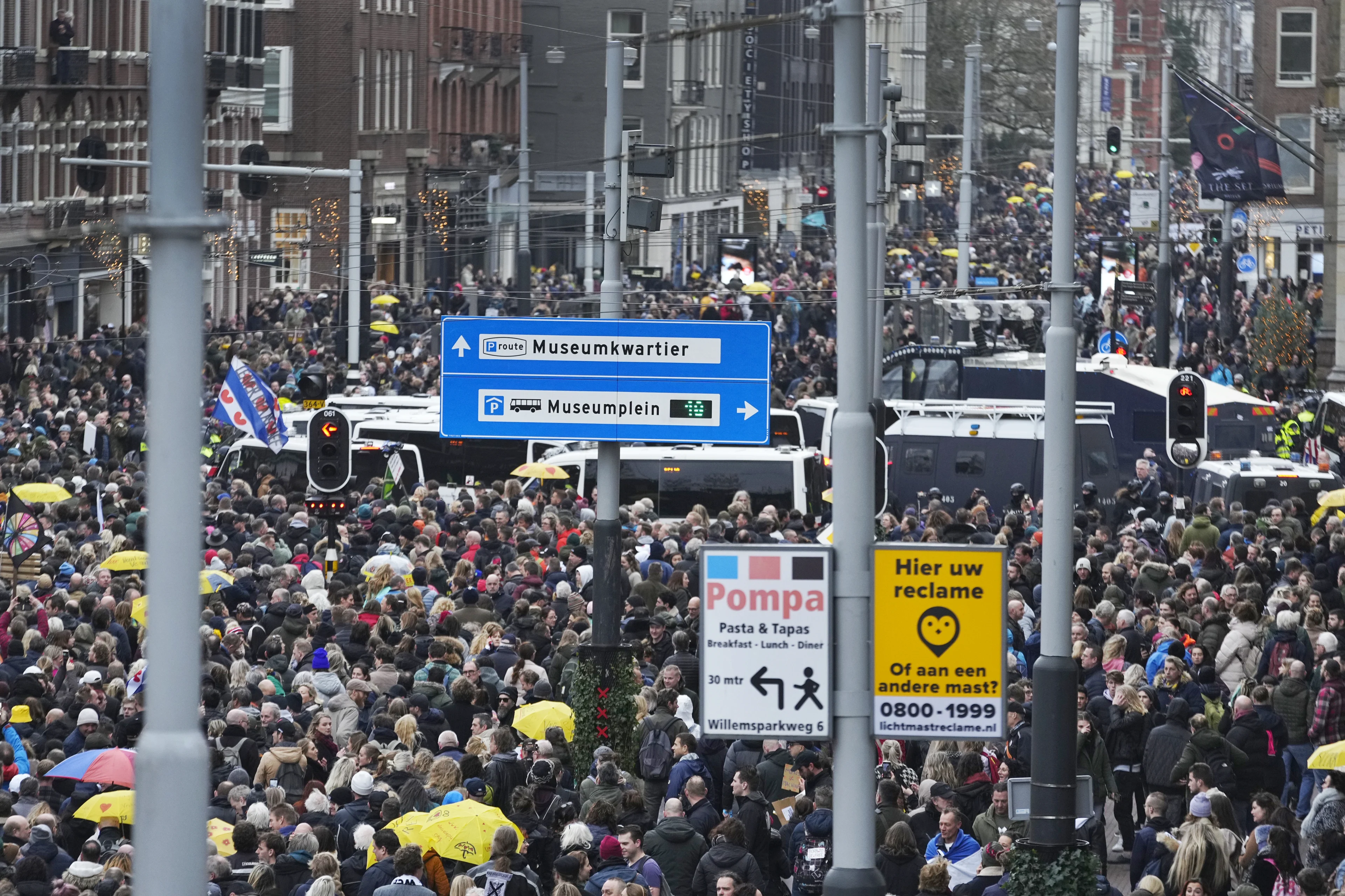 Duizenden demonstranten lijken toch weer op weg naar Museumplein