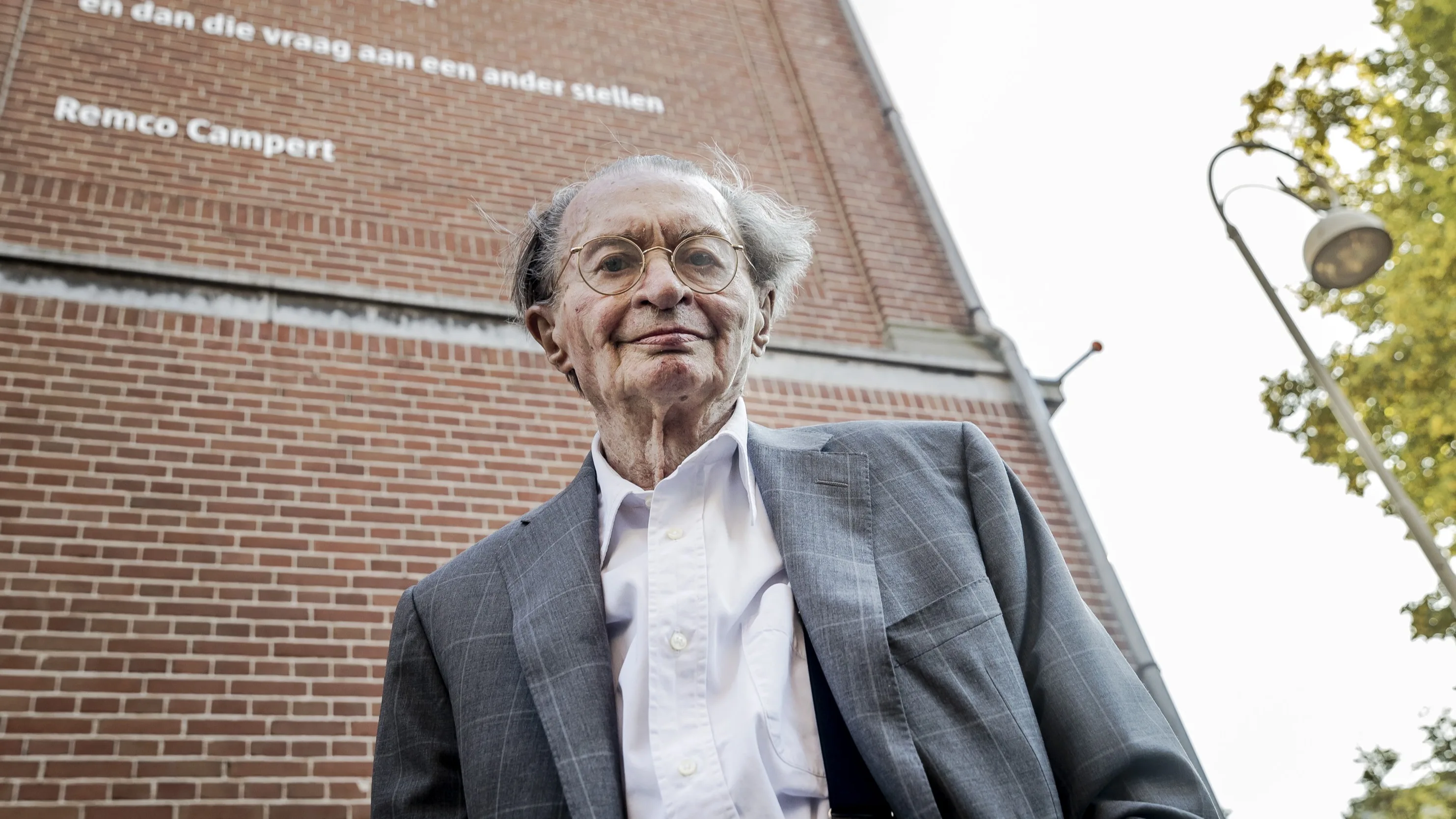 Schrijver en dichter Remco Campert (92) overleden