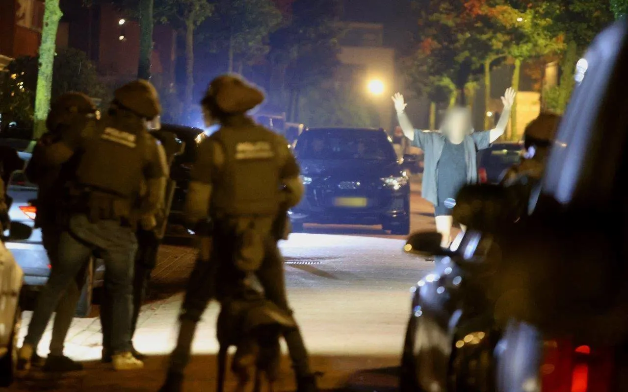 Interventieteam pakt bewoner op in Empel, omwonenden geëvacueerd