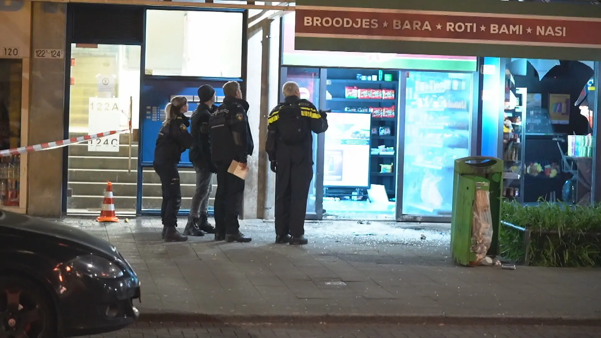 Wéér explosie aan de Crooswijkseweg in Rotterdam