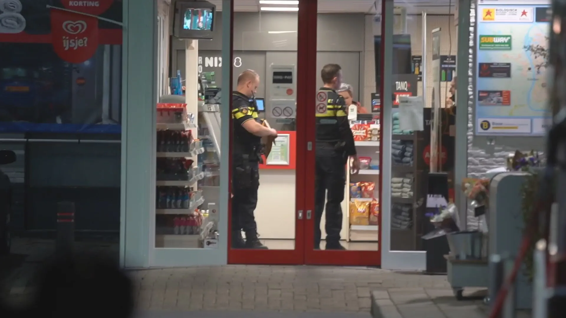 Helden overmeesteren gewapende overvaller in tankstation Zutphen