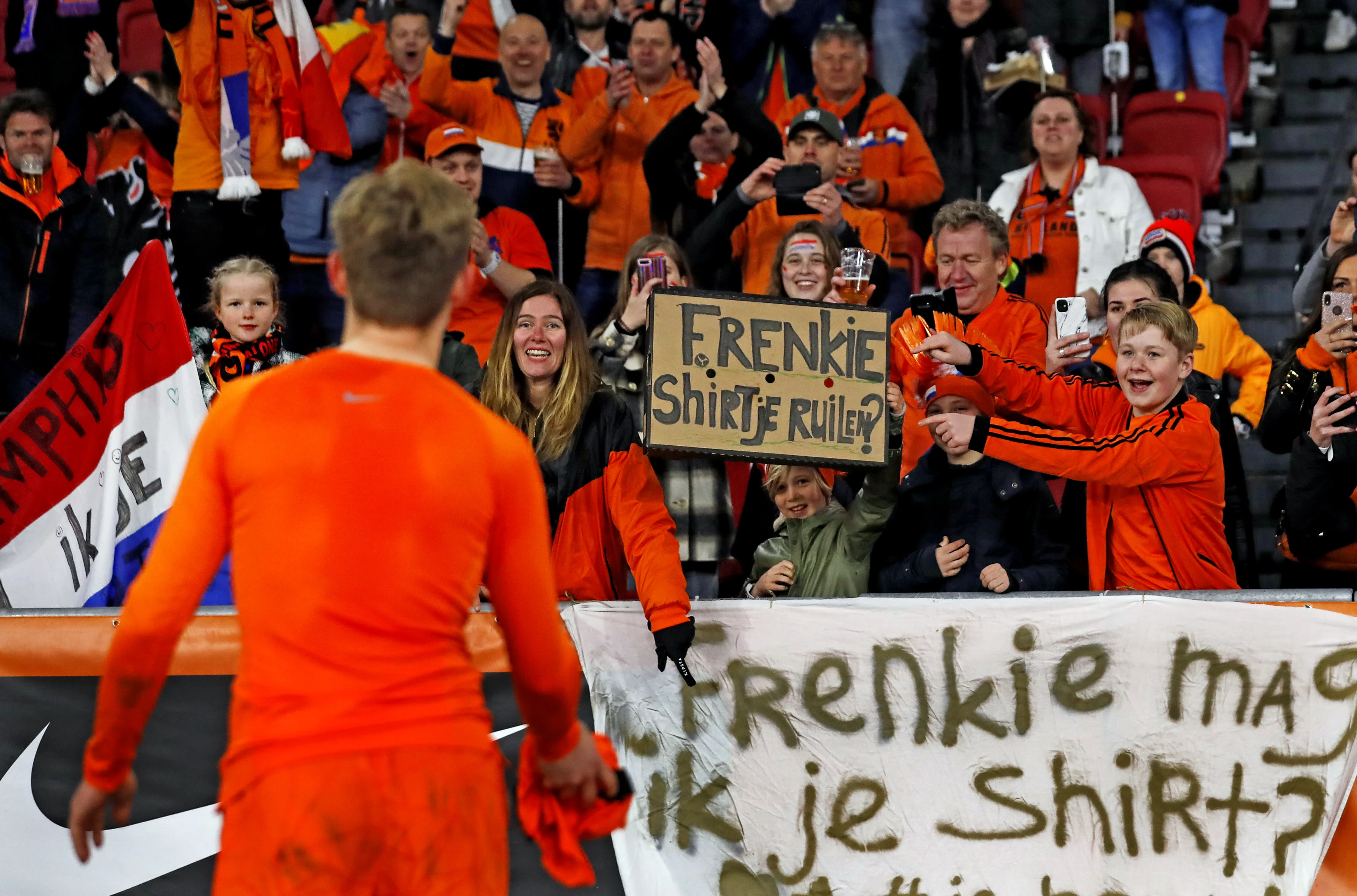 KNVB mikt bij EK op 12.000 toeschouwers per duel en hoopt op meer