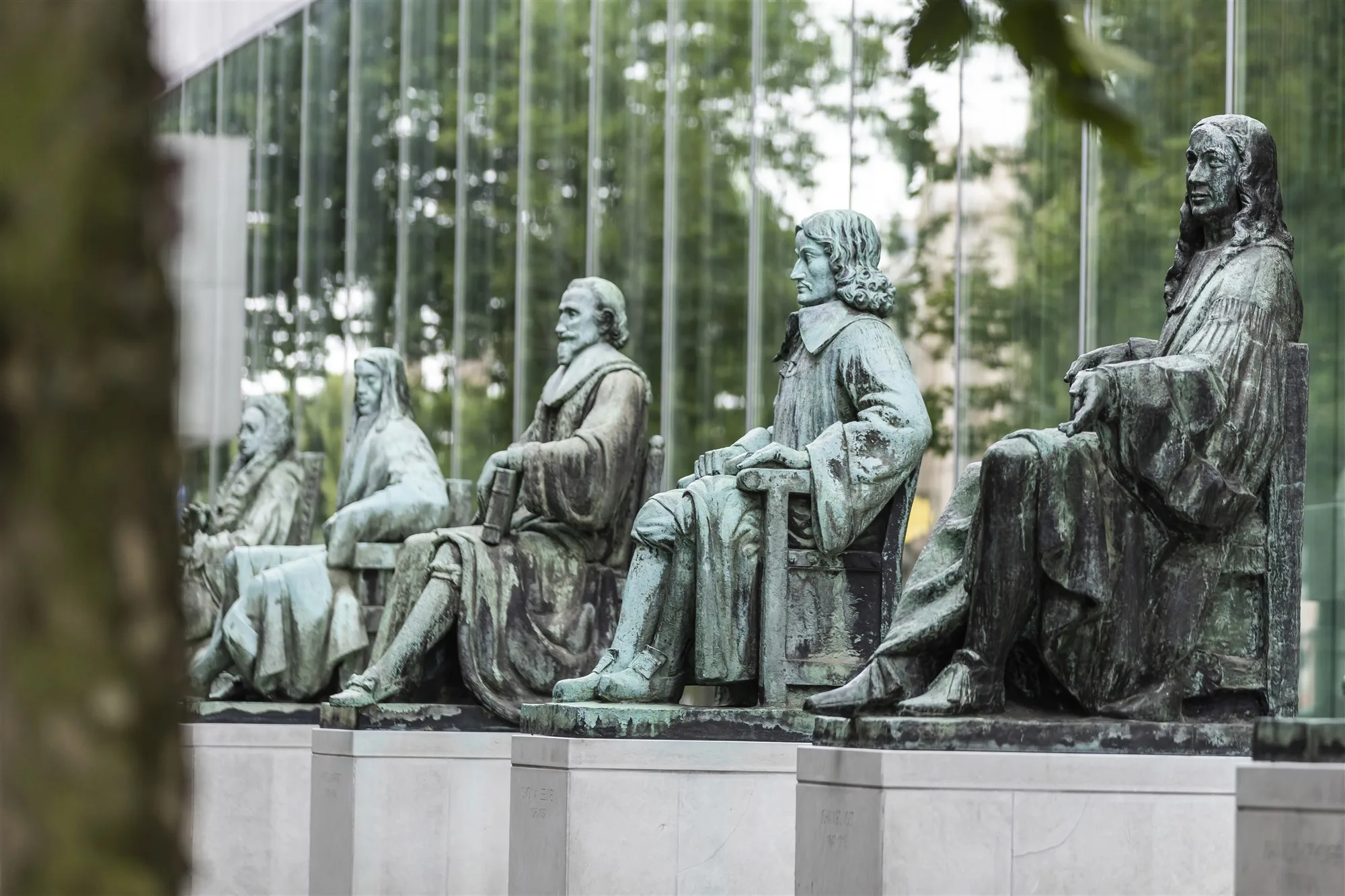 Zaak Rosmalense flatmoord moet na 13 jaar opnieuw van Hoge Raad