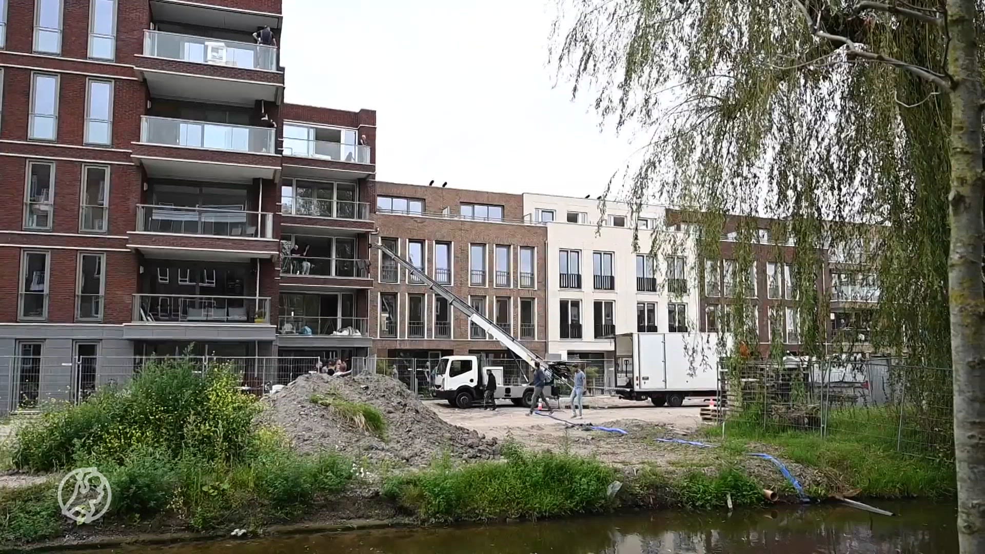 Verhuizer zwaargewond na val van verhuislift