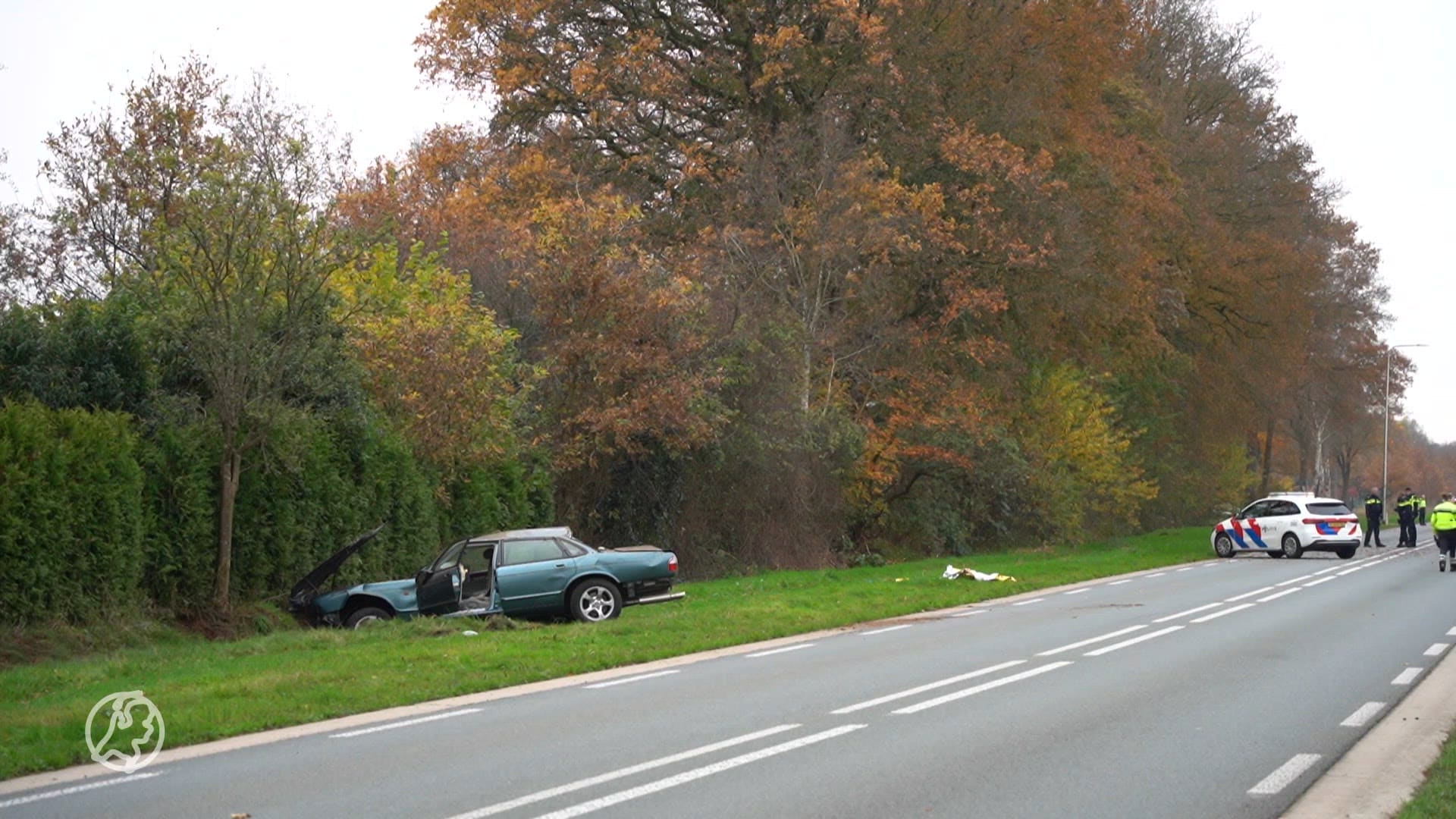 Gestolen Jaguar slaat over de kop in Uddel, eigenaar verdrietig