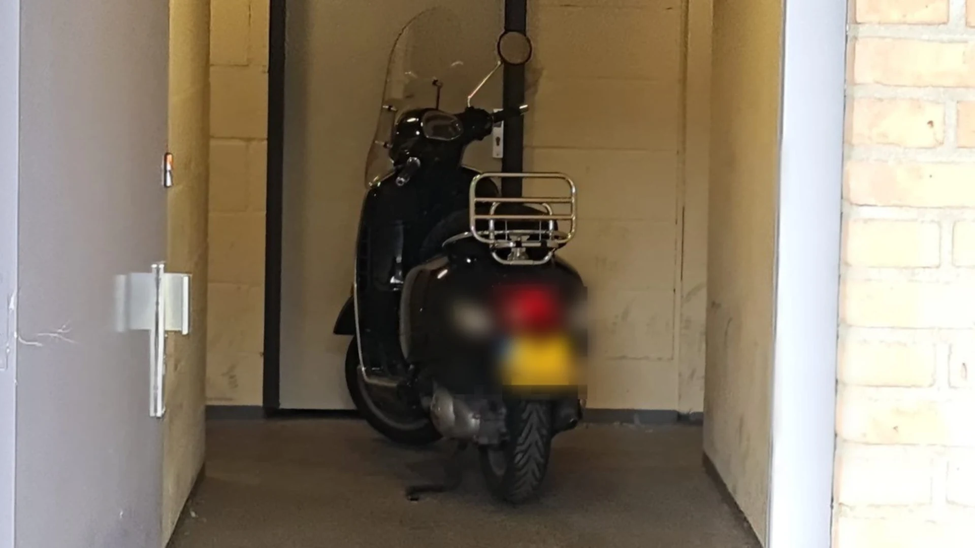 Gestolen scooter met explosief gevonden in appartementencomplex Kerkrade