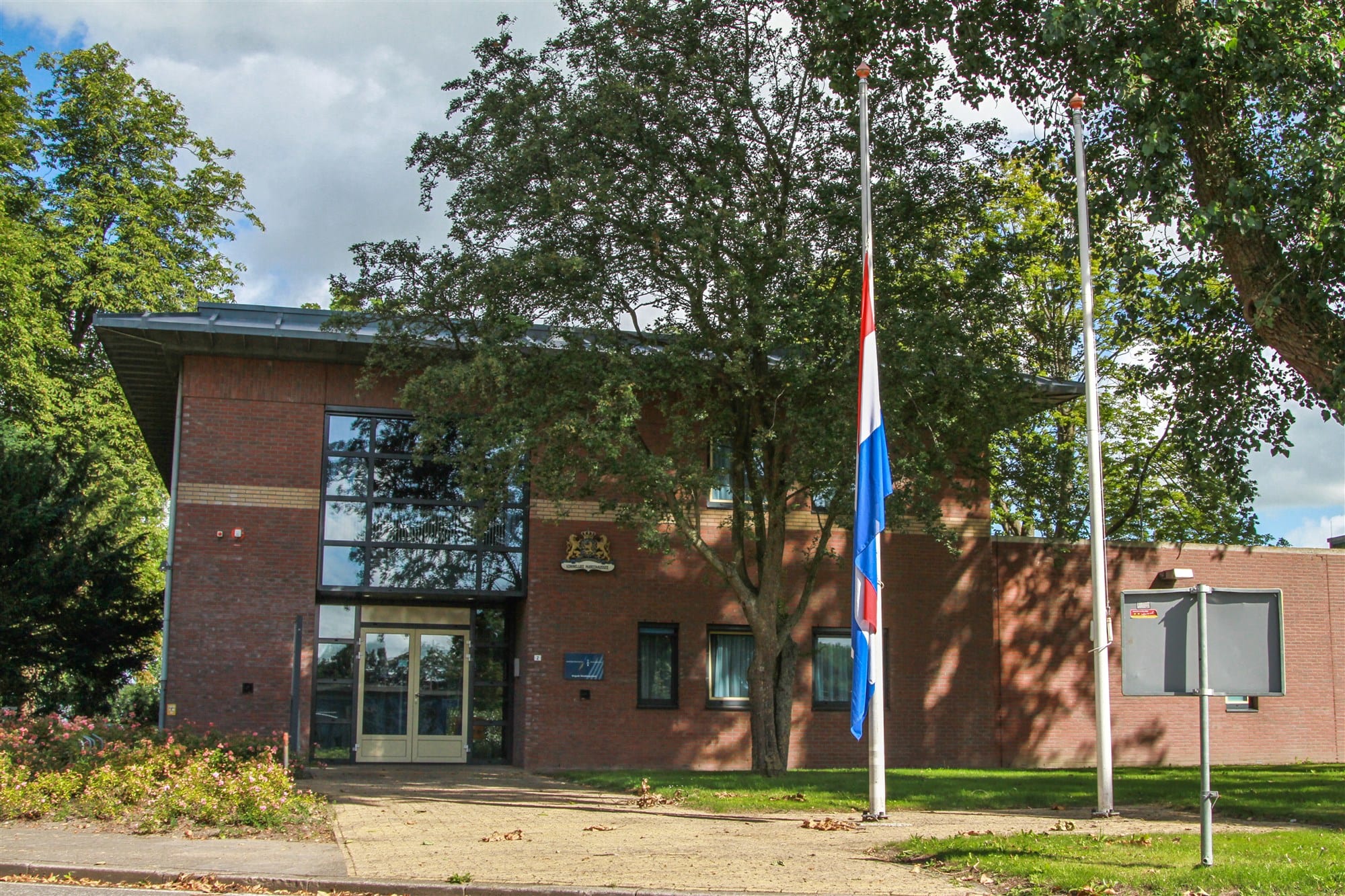 Lichamen omgekomen militairen Christine en Erwin aangekomen op Curaçao